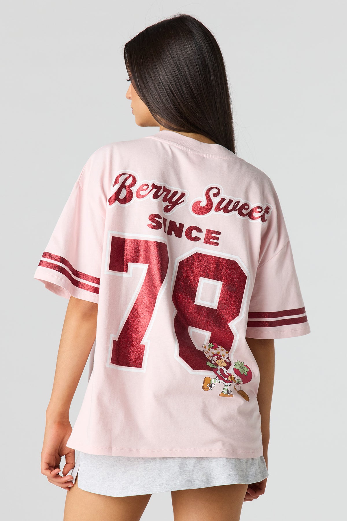 Alt View 2. Strawberry Shortcake Graphic T-Shirt - Light Pink