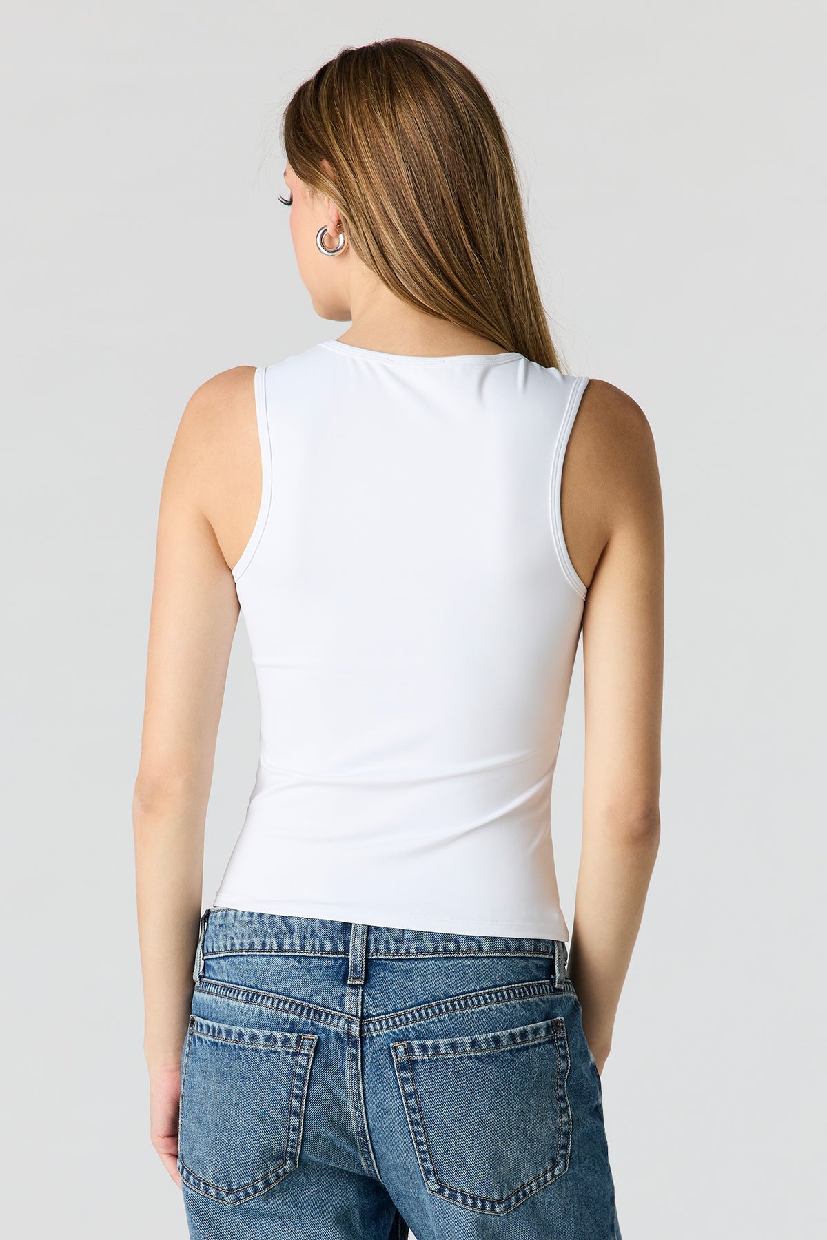 Vue alternative 2. Débardeur profilé en coton lourd de luxe avec encolure dégagée
