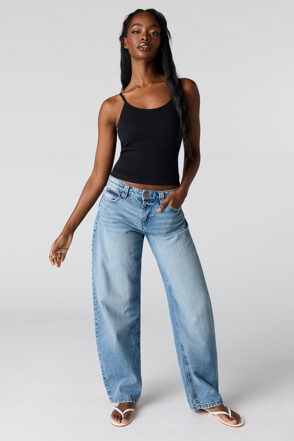 Vue alternative 3. Débardeur côtelé sans couture ni soutien-gorge intégré avec encolure dégagée