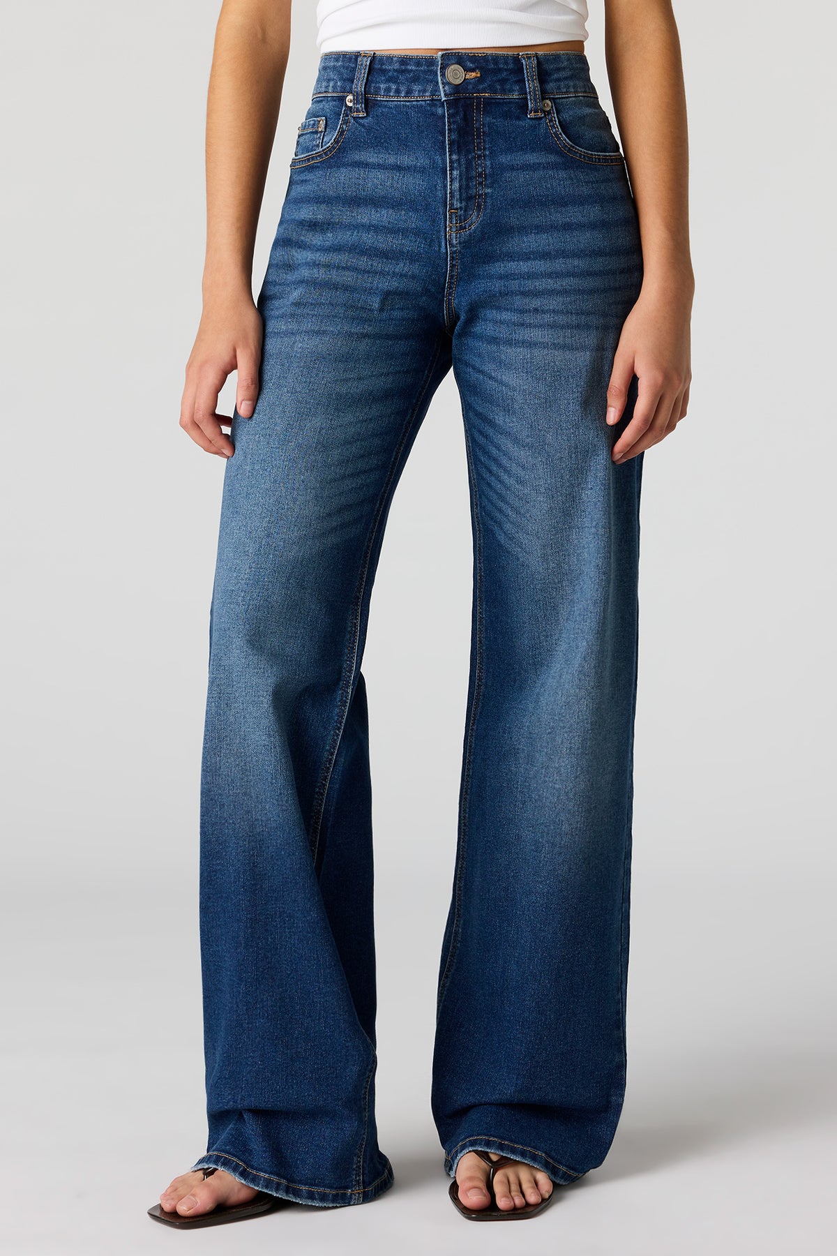 Vue alternative 2. Jean extensible à jambe large Paris foncé avec taille haute