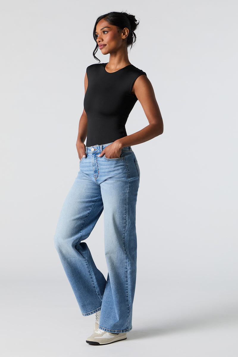 Jean extensible à jambe large moyen