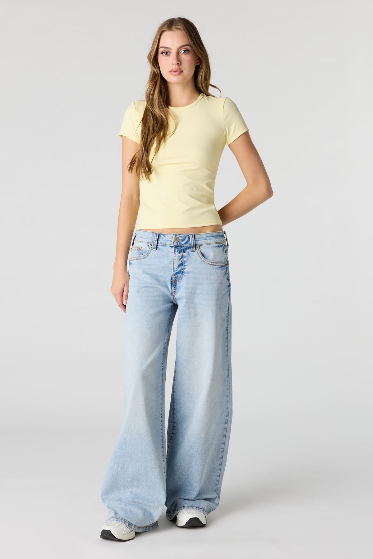 Alt View 4. Soho Stretch Low Rise Super Baggy Light Jean - Light Denim Blue