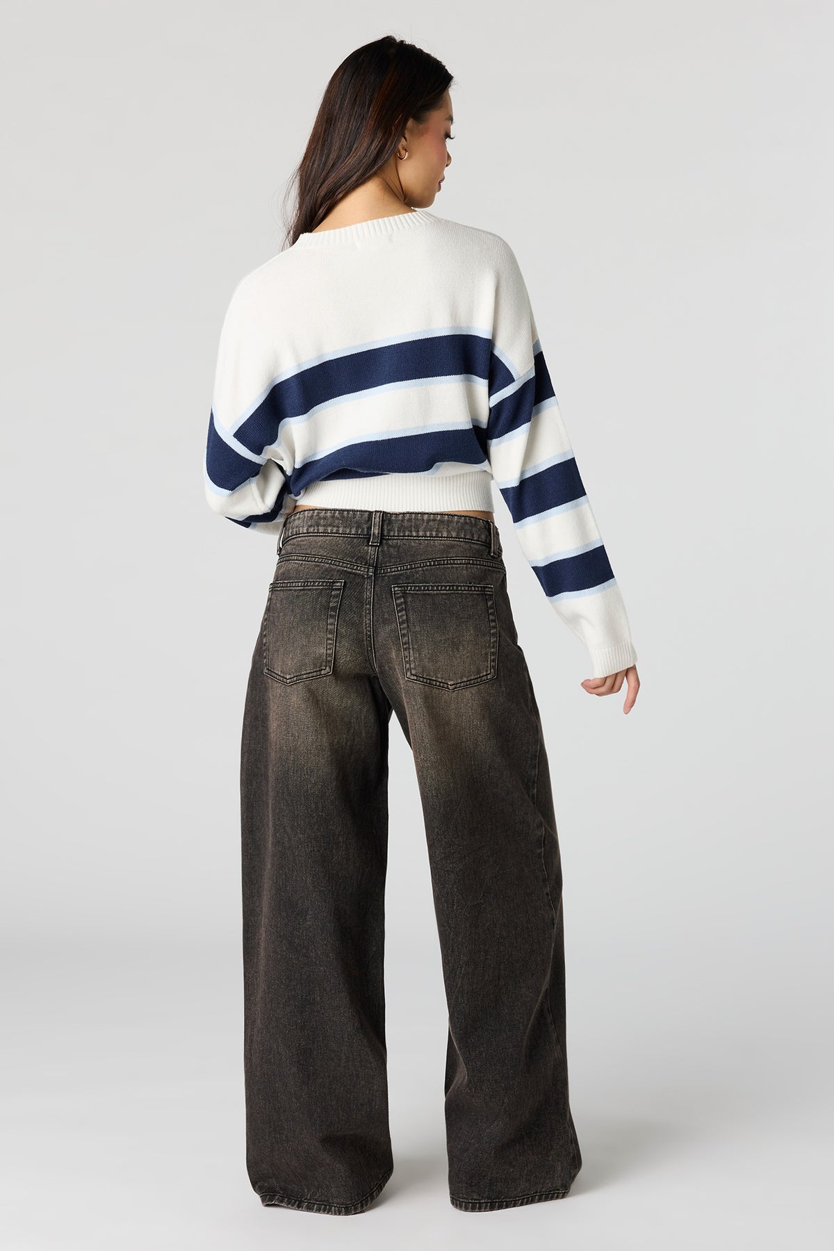 Vue alternative 3. Jean super baggy noir à taille basse