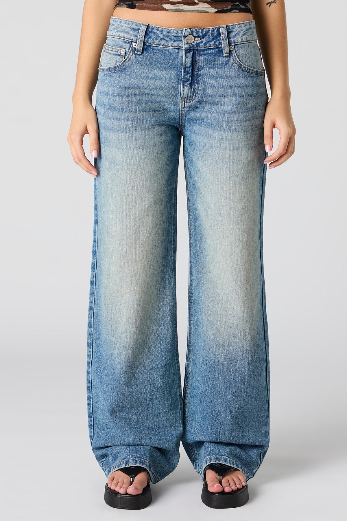 Vue alternative 2. Jean baggy Brooklyn à taille basse délavé vintage moyen