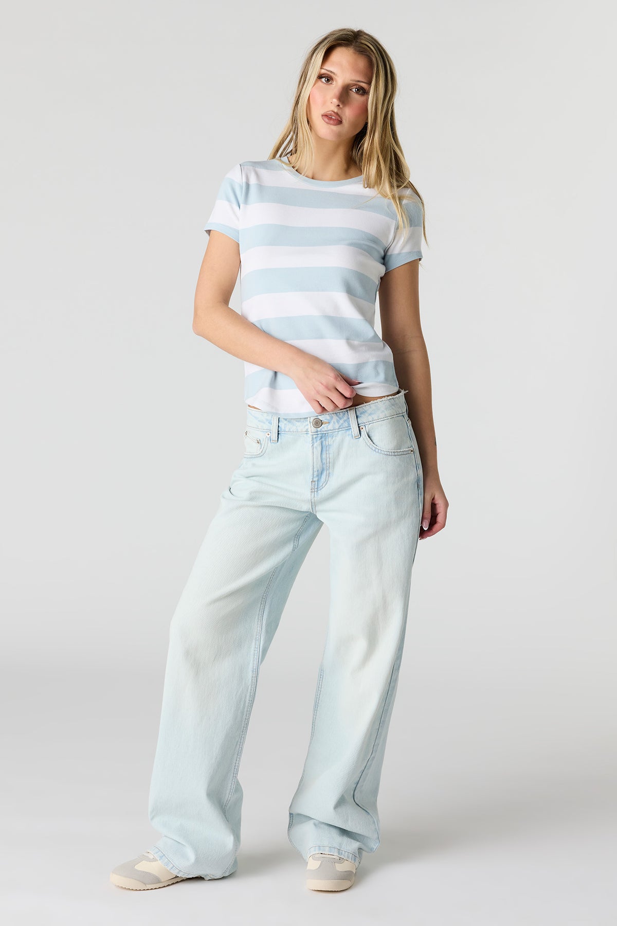 Brooklyn Low Rise Baggy Light Jean - Light Denim Blue