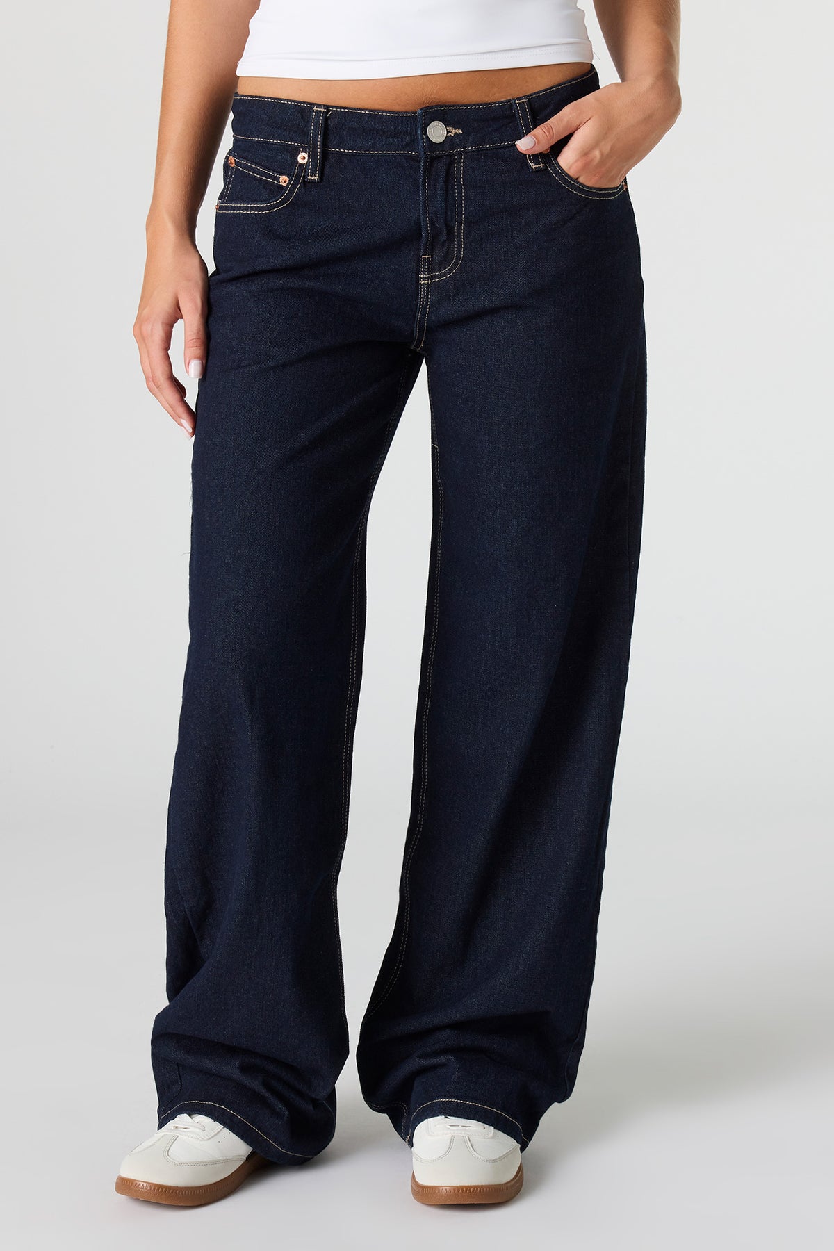 Alt View 2. Brooklyn Low Rise Baggy Rinse Jean - Rinse Denim
