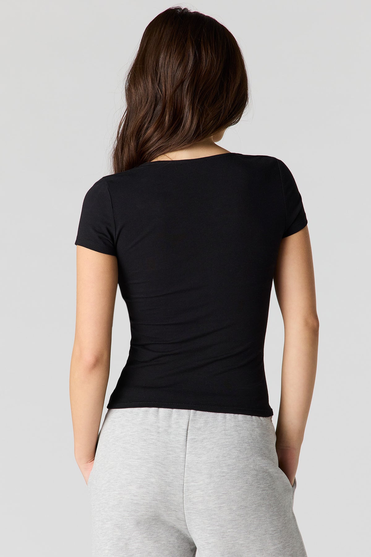 Vue alternative 2. T-shirt profilé doux classique à encolure carrée