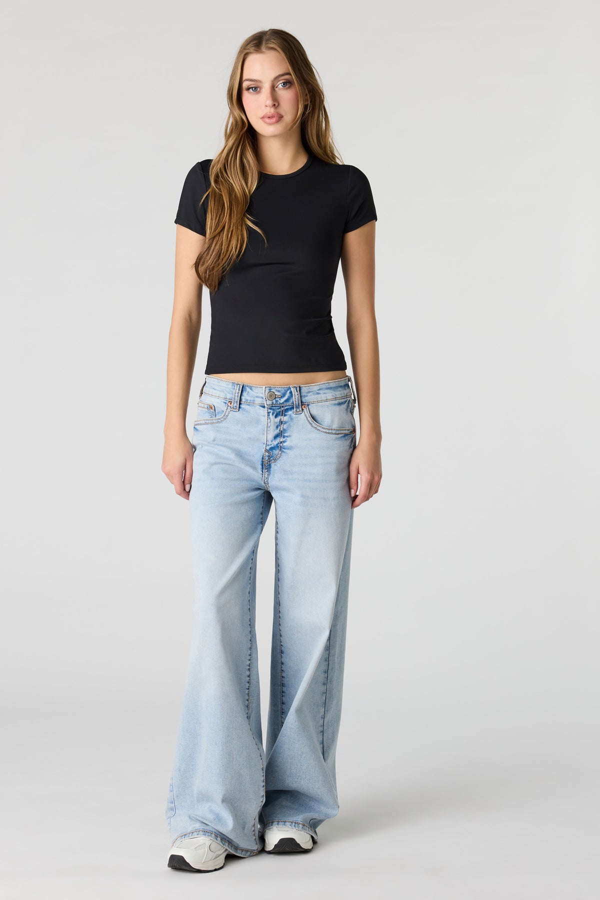 Vue alternative 3. T-shirt profilé en coton lourd de luxe