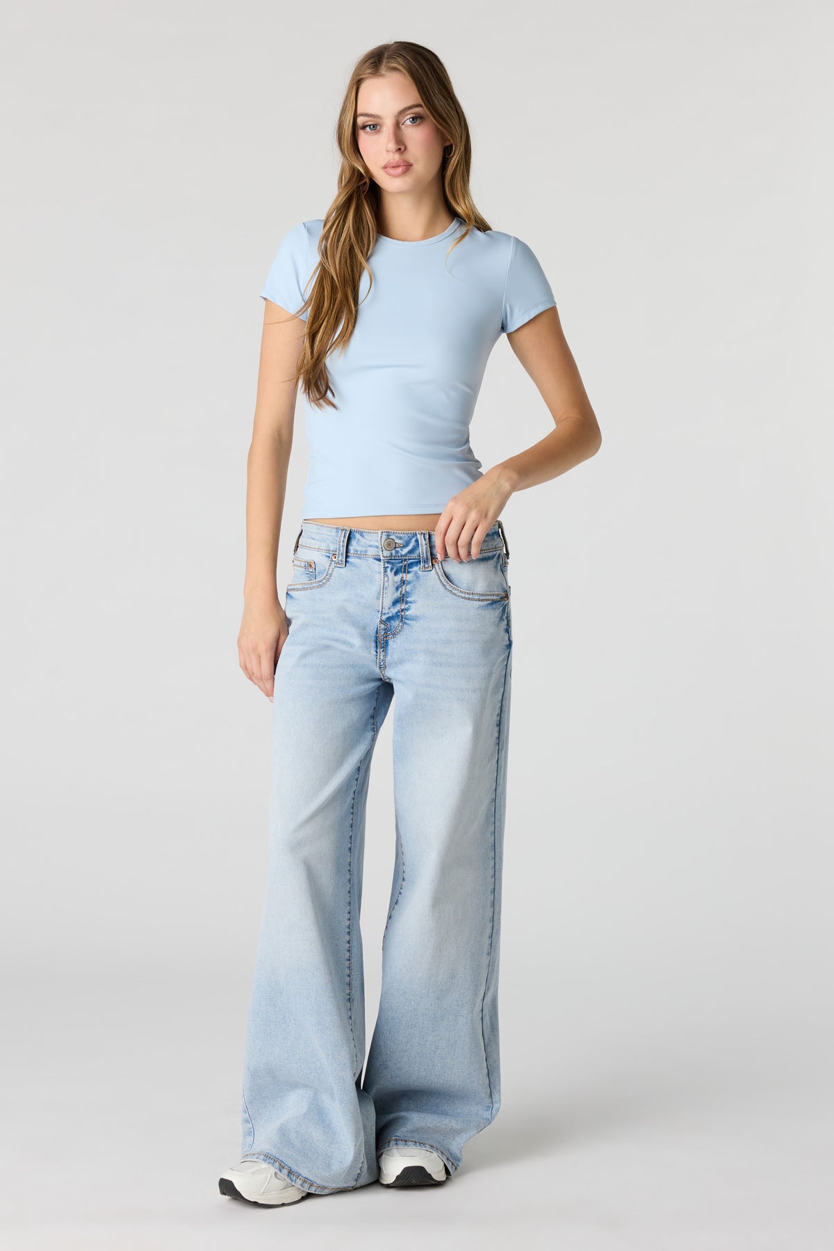 Vue alternative 3. T-shirt profilé en coton lourd de luxe