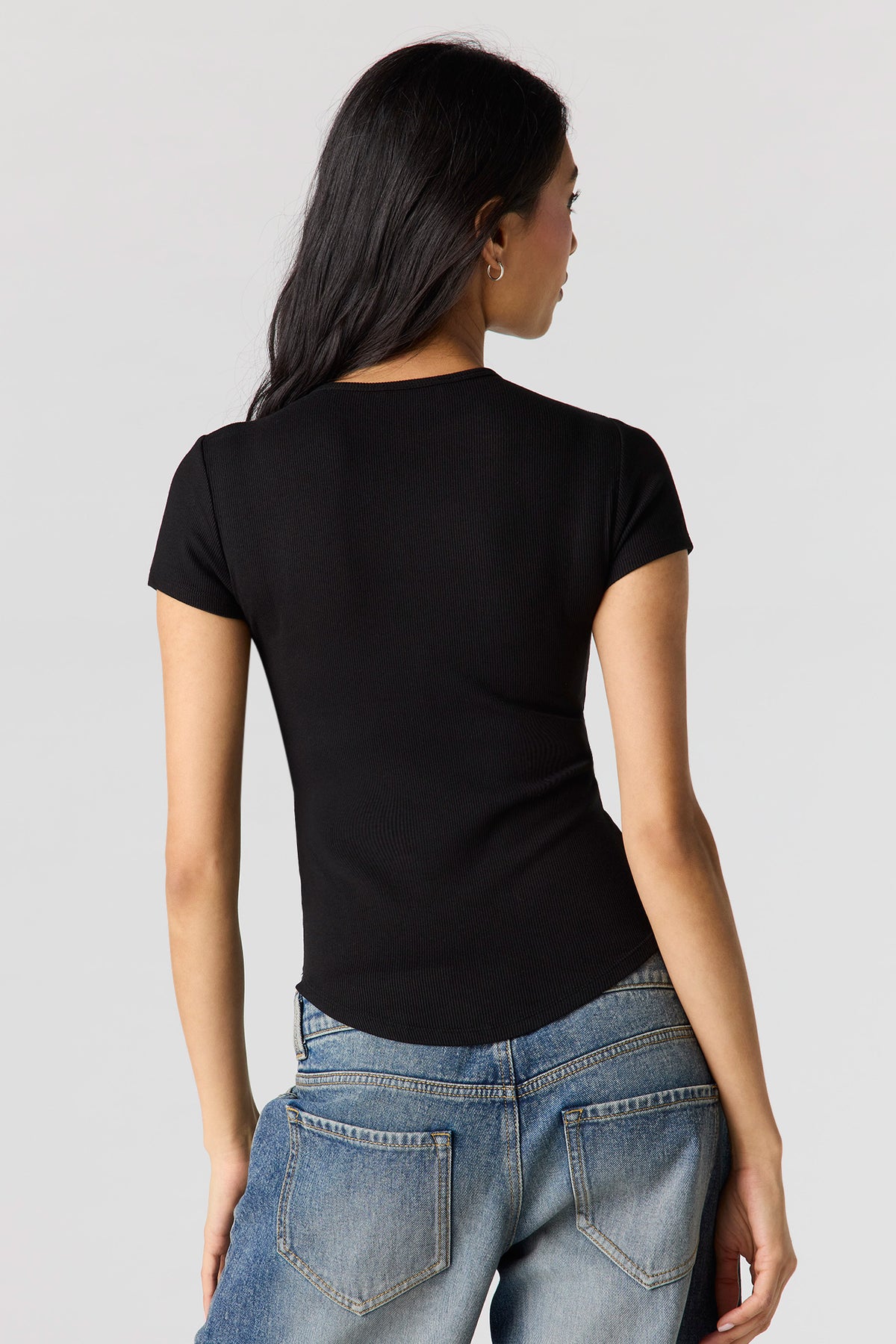 Alt View 2. Ribbed Curved Hem T-Shirt - Black