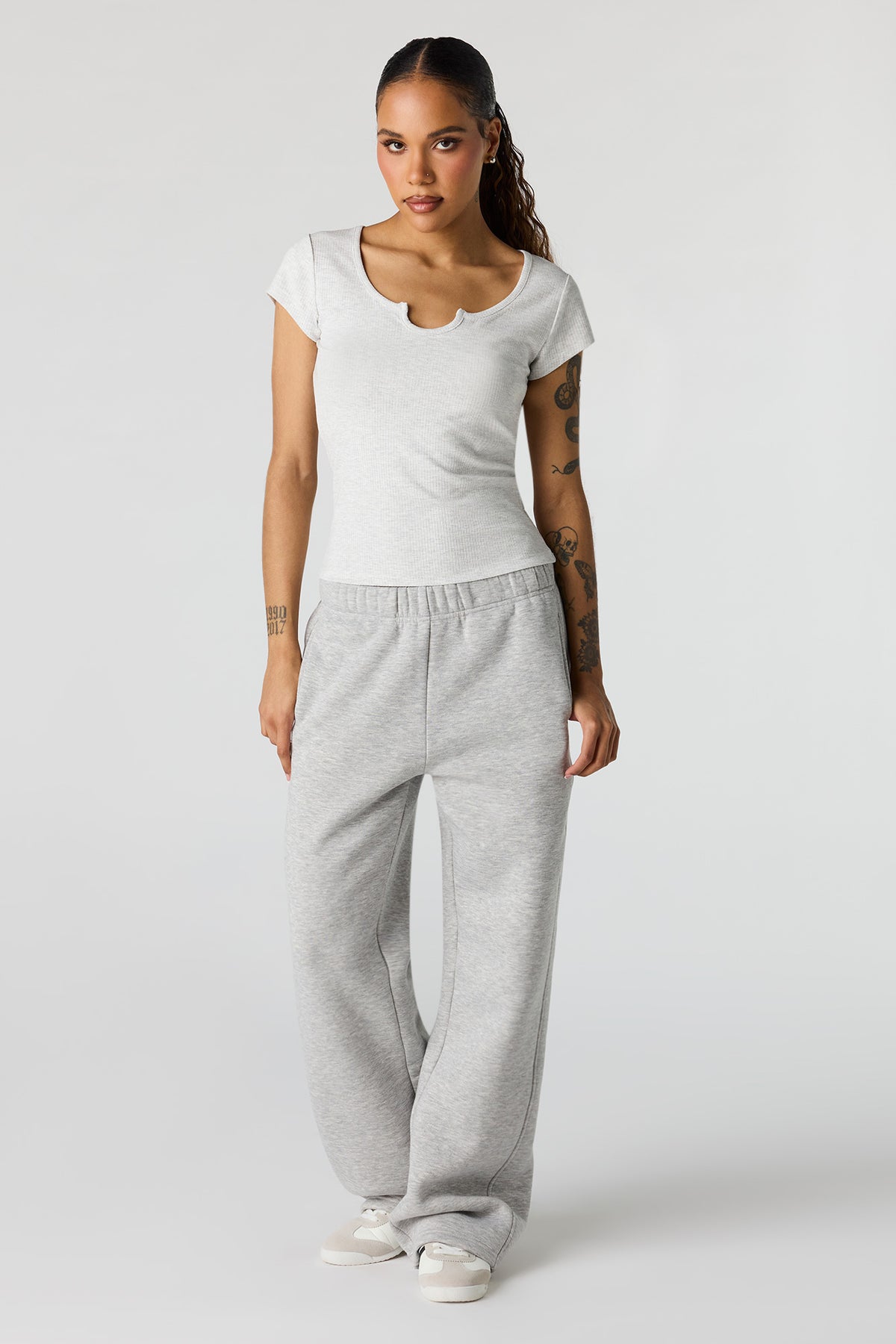 Alt View 3. Scoop Neck Ribbed T-Shirt - Heather Grey