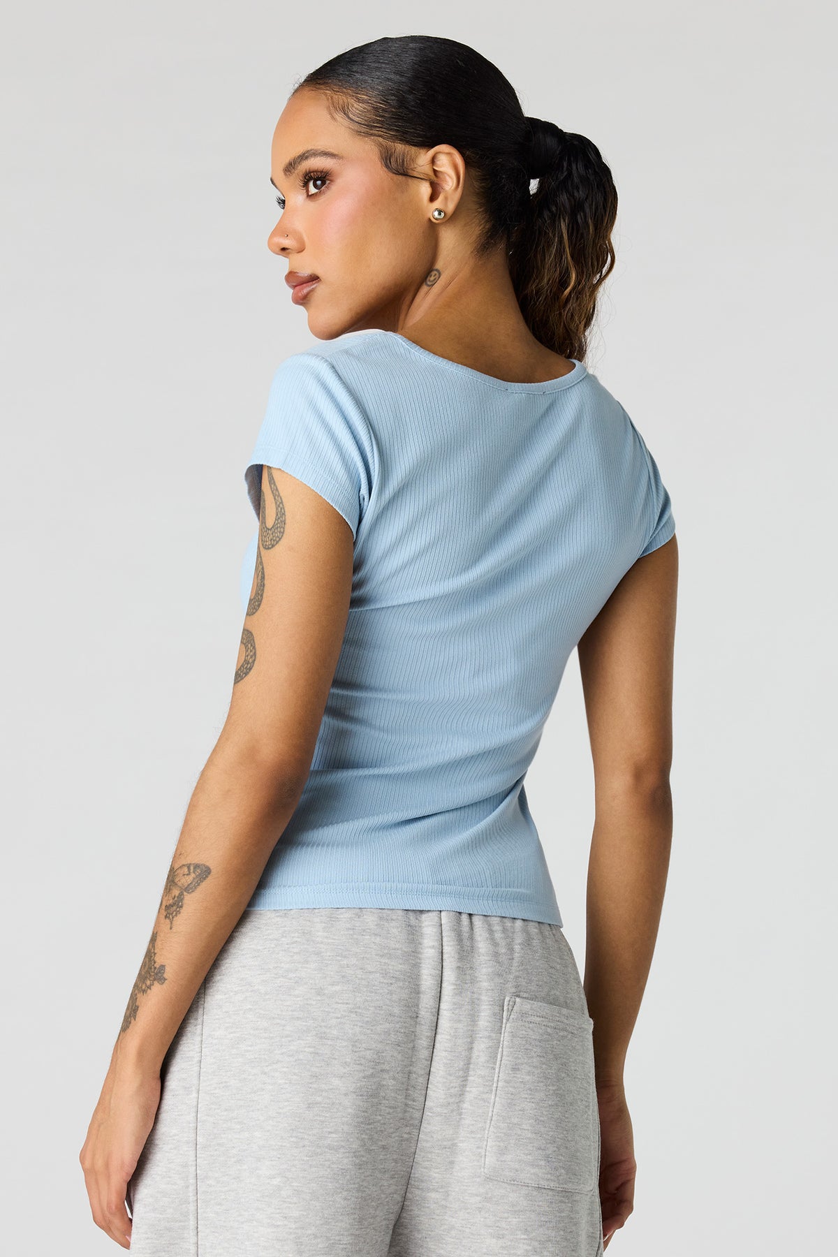 Alt View 2. Scoop Neck Ribbed T-Shirt - Light Blue