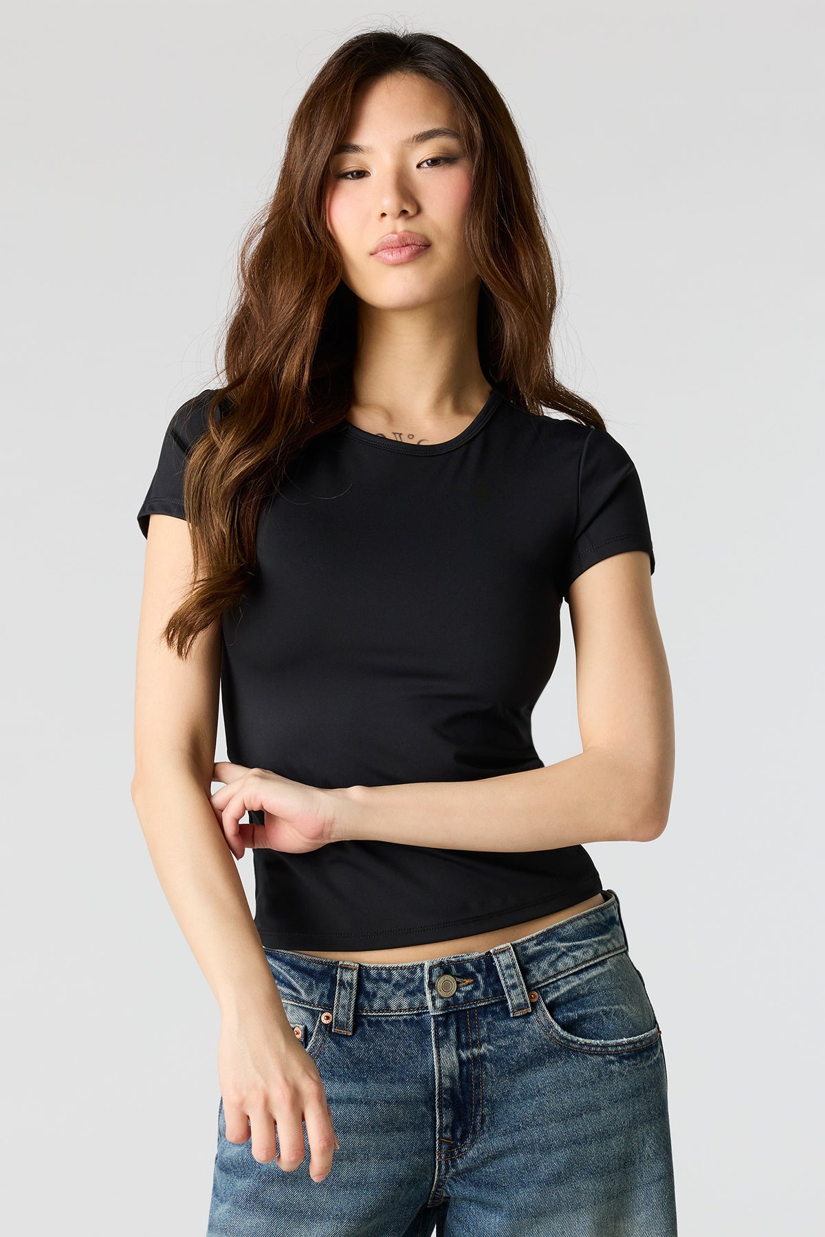 Vue alternative 4. T-shirt profilé lourd de luxe