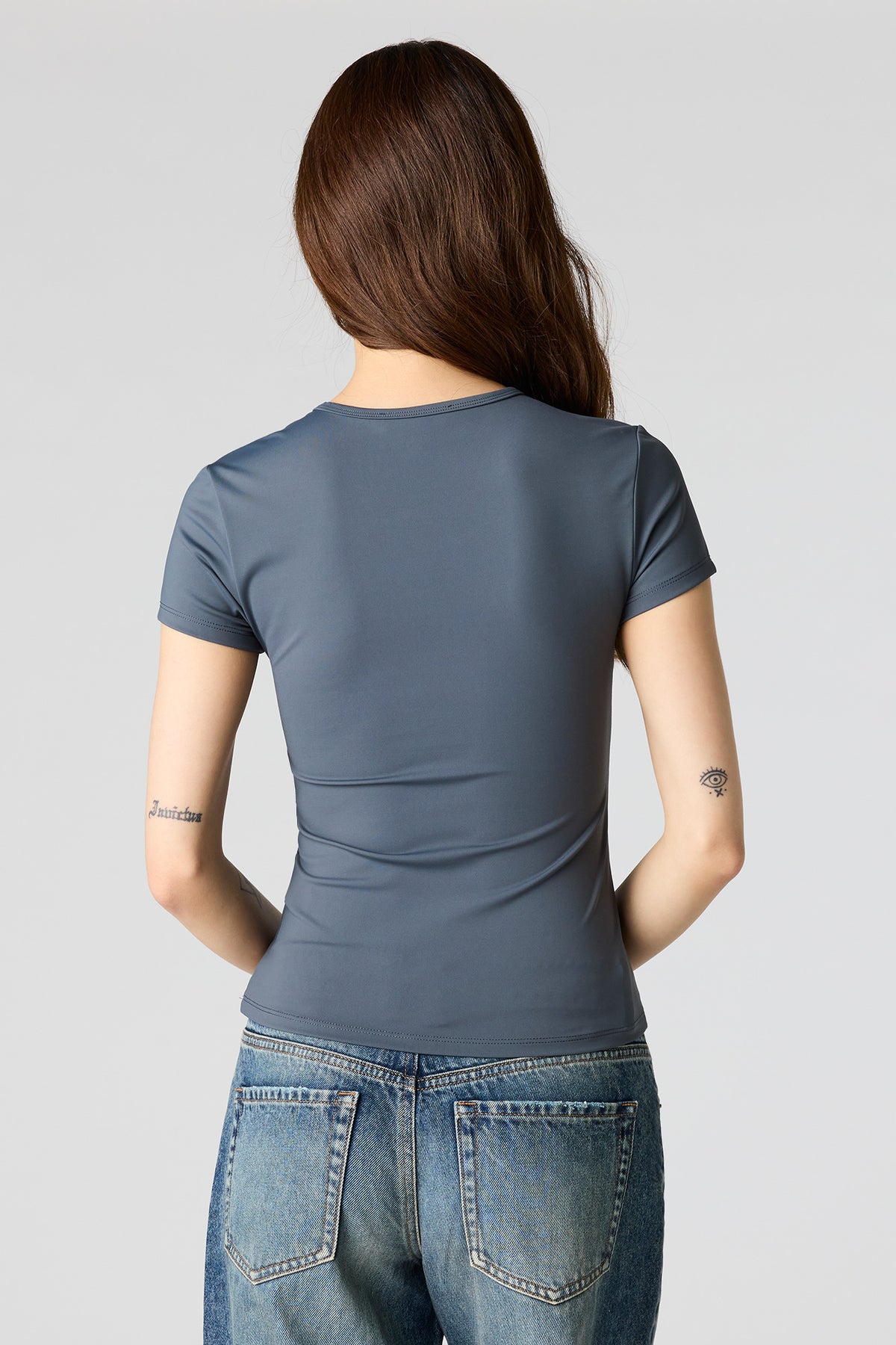 Vue alternative 2. T-shirt profilé lourd de luxe