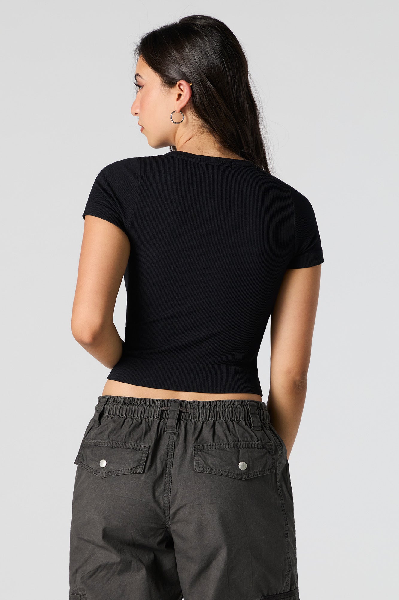 Solid Ribbed V-Neck Cropped T-Shirt