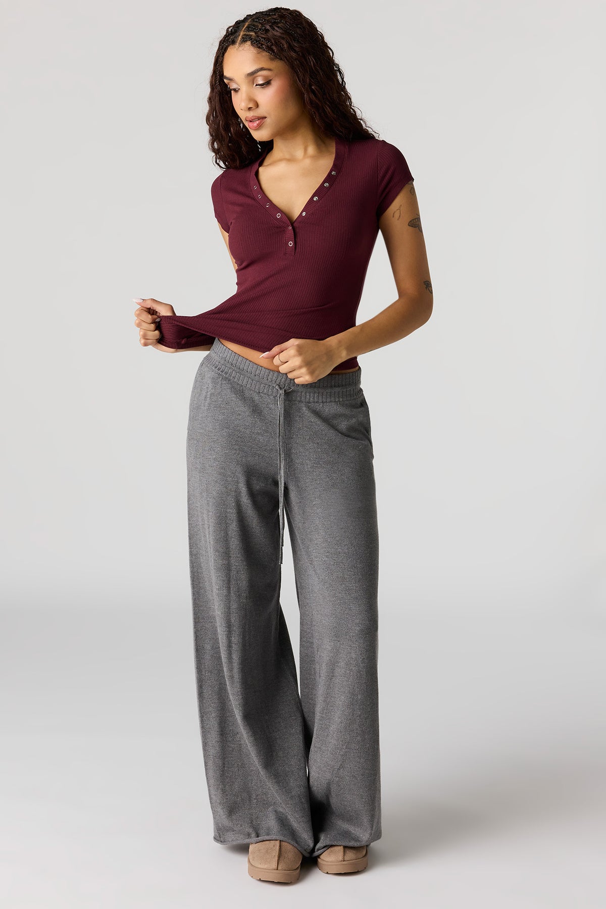Alt View 3. Ribbed Henley T-Shirt - Burgundy