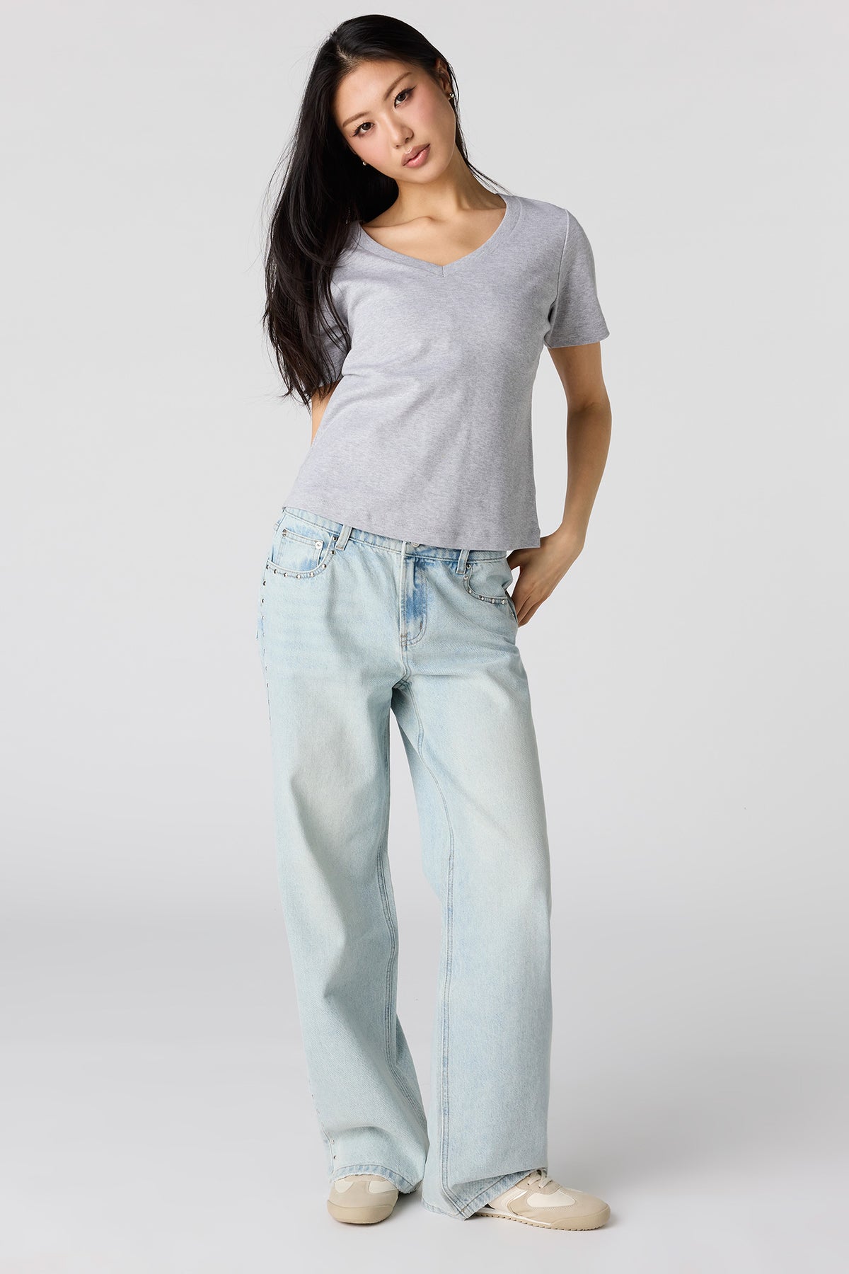 Alt View 3. Luxe Heavy Cotton Boxy V-Neck T-Shirt - Heather Grey