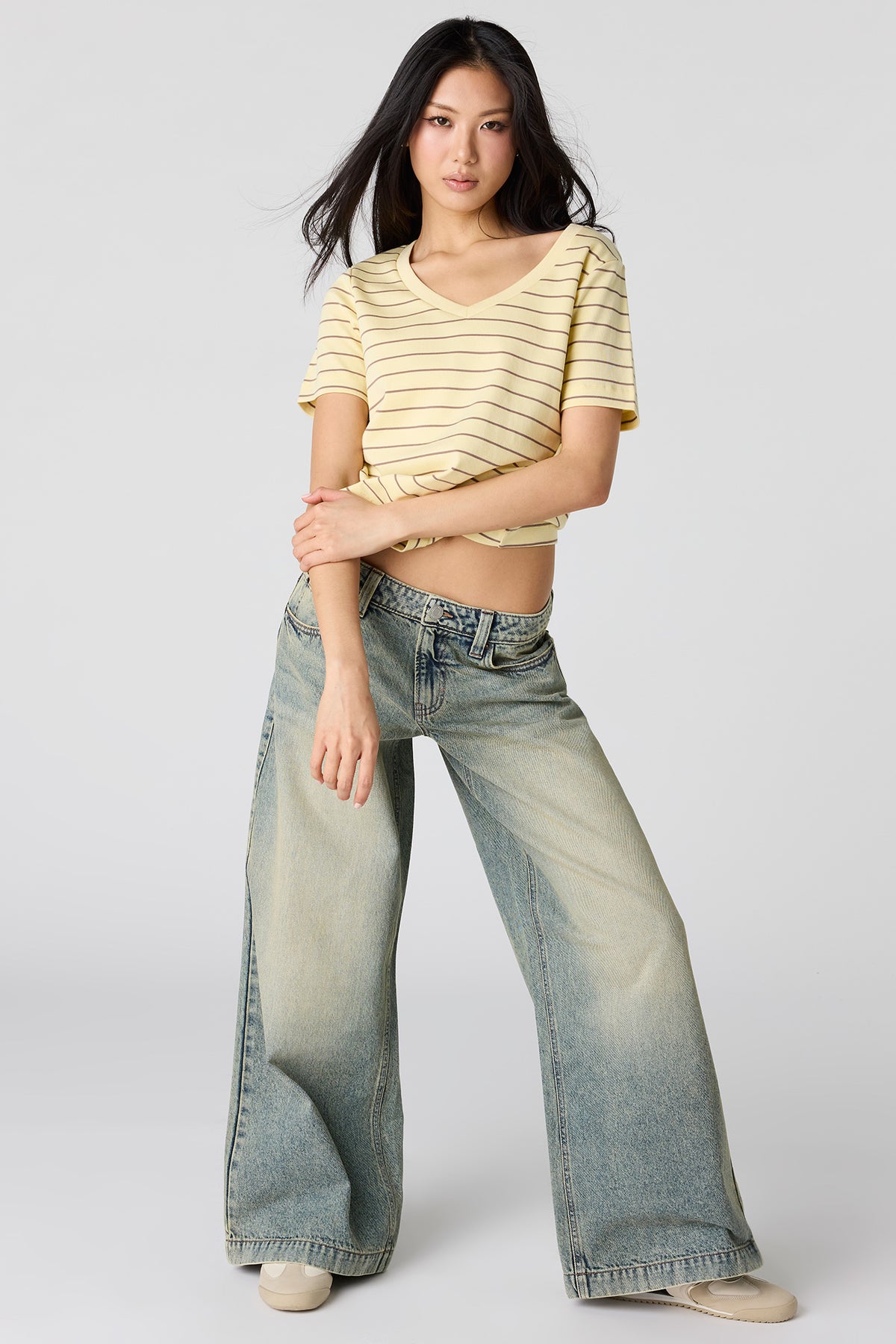 Alt View 3. Luxe Heavy Cotton Boxy V-Neck T-Shirt - Mustard