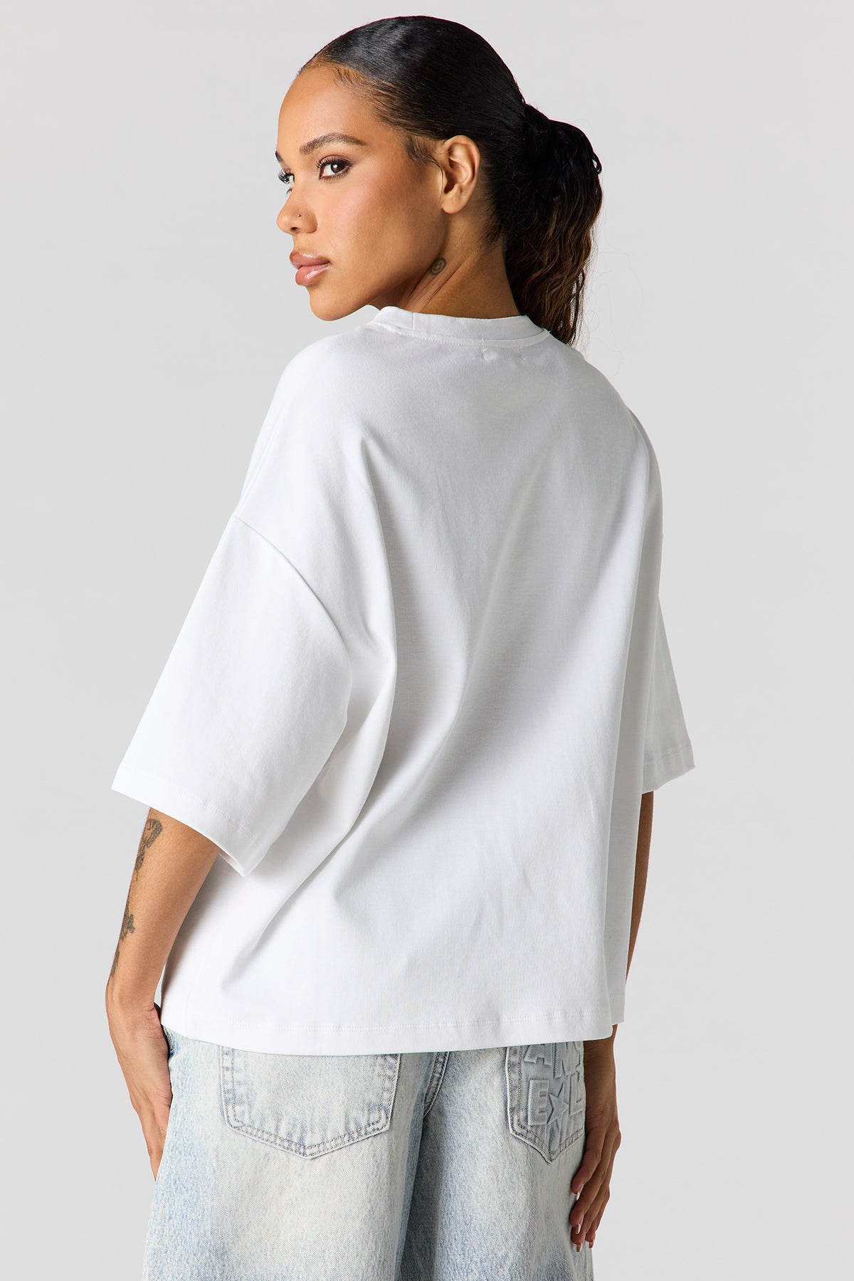 Alt View 2. Oversized Boxy T-Shirt - White