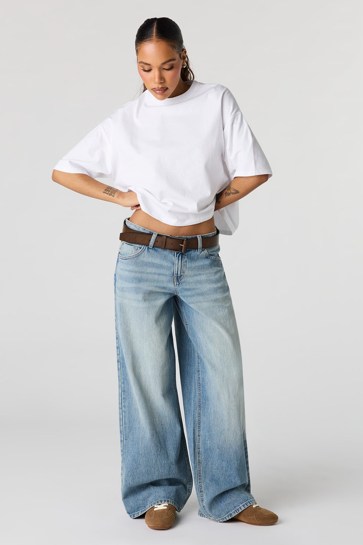 Vue alternative 3. T-shirt carré en coton de luxe épais