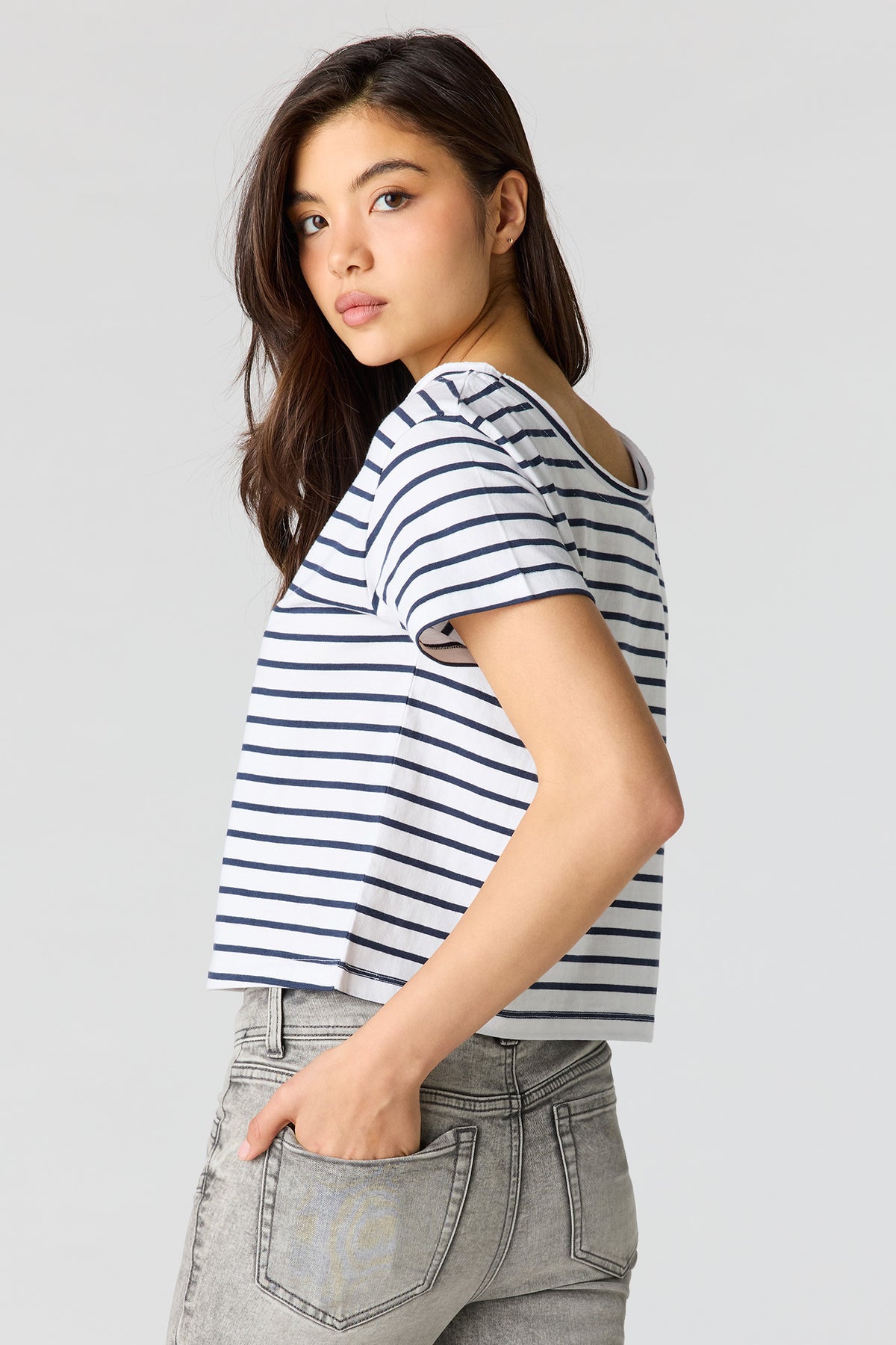 Alt View 2. Luxe Heavy Cotton Boxy T-Shirt - Pinstripe