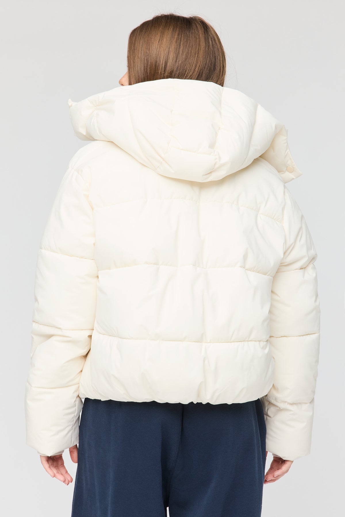 Alt View 2. All Day Short Puffer Jacket - Off White