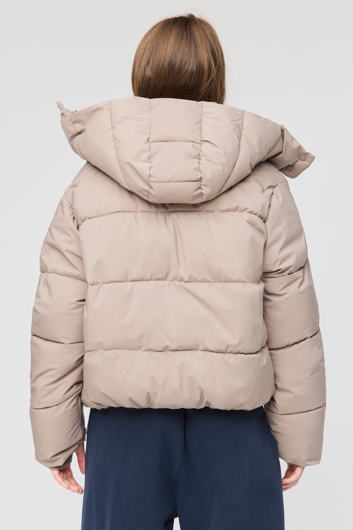 Alt View 2. All Day Short Puffer Jacket - Taupe
