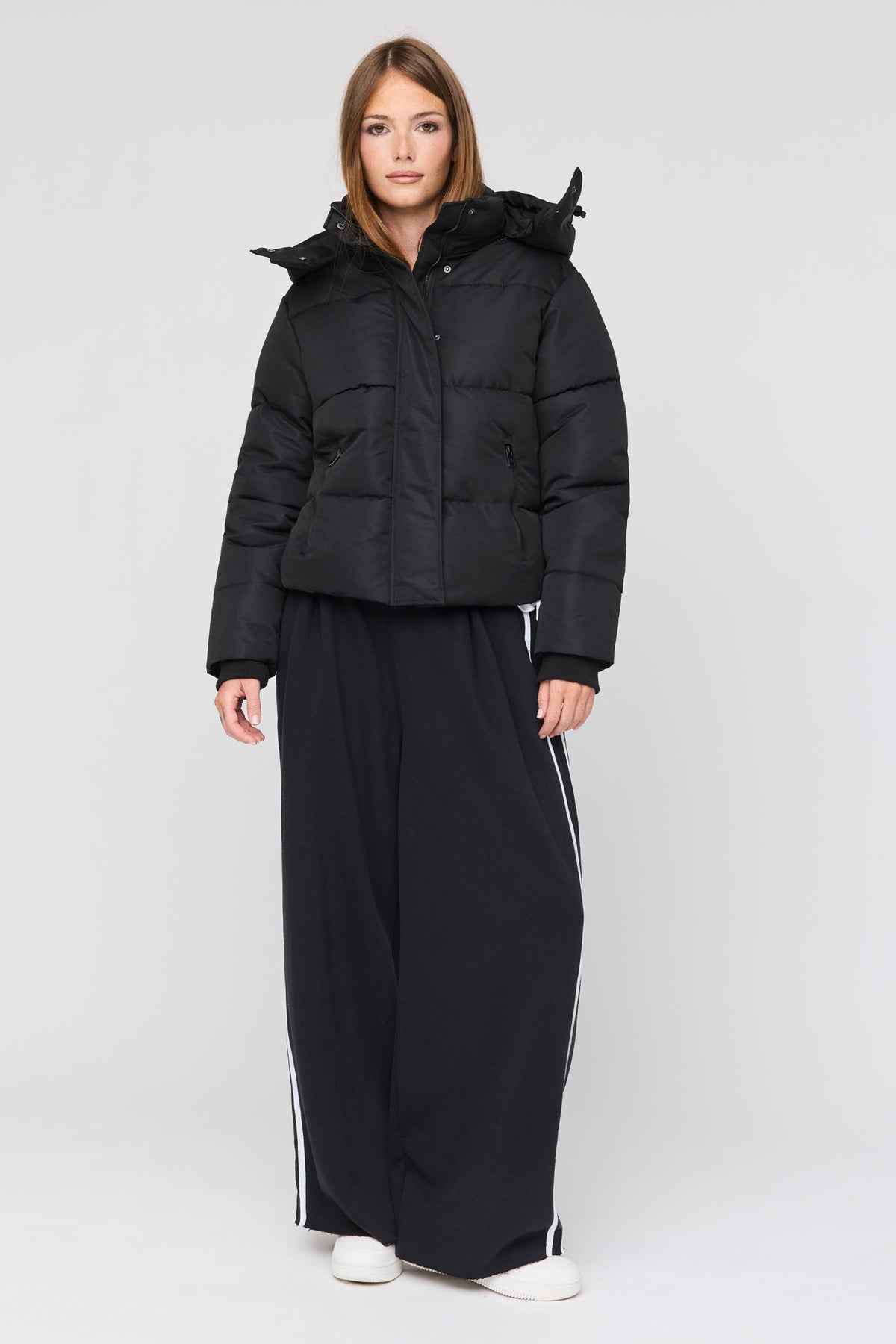 Alt View 3. City Short Puffer Jacket - Black