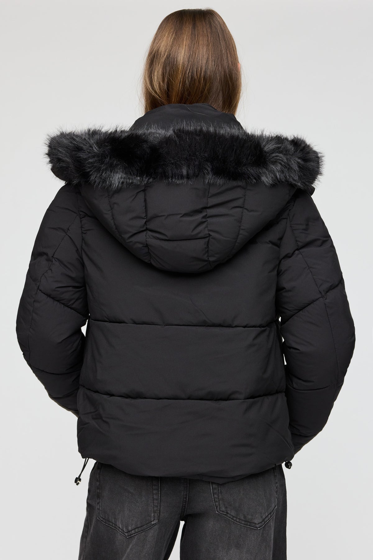 Vue alternative 2. Blouson bouffant avec liséré de similifourrure