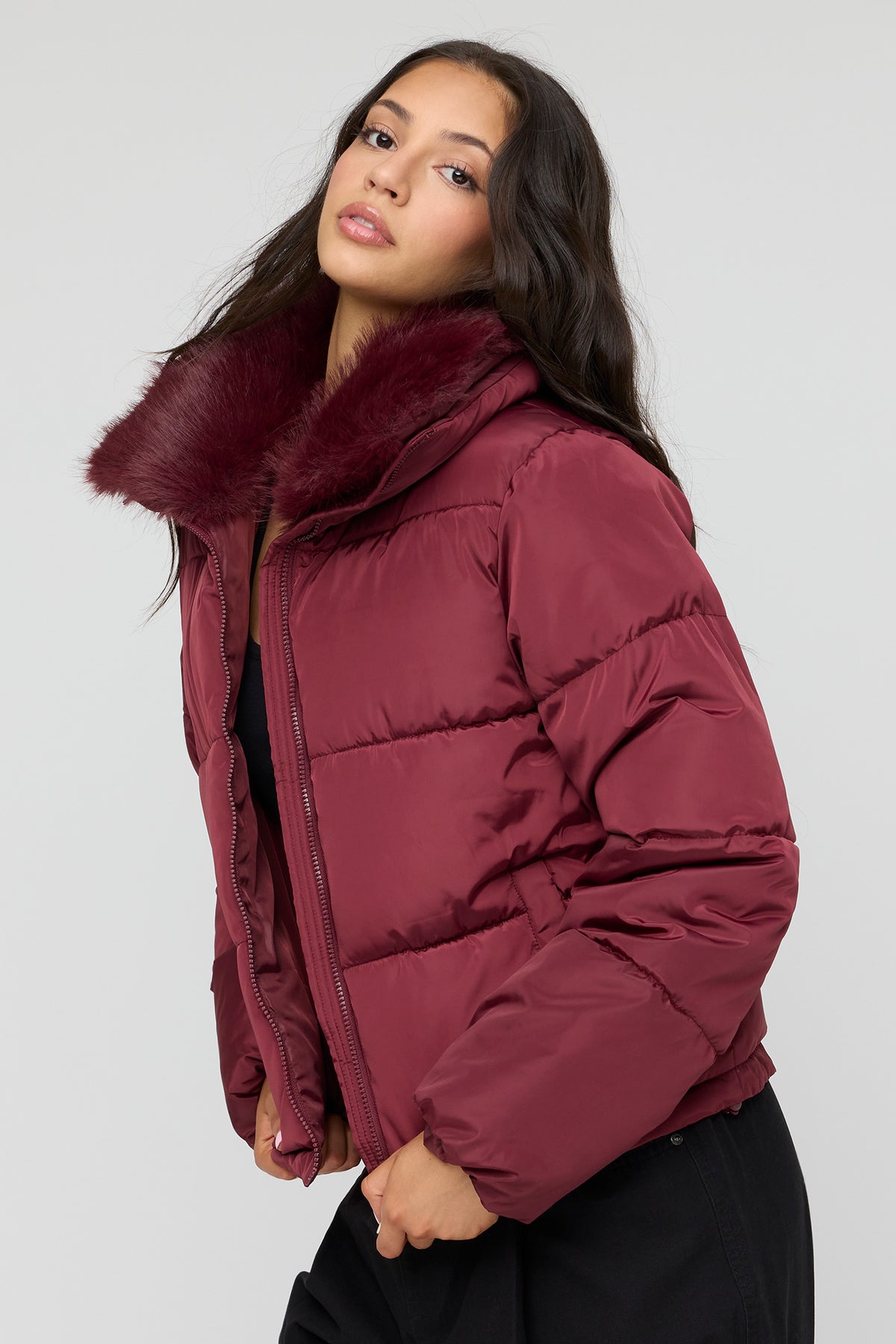 Blouson bouffant avec col en similifourrure