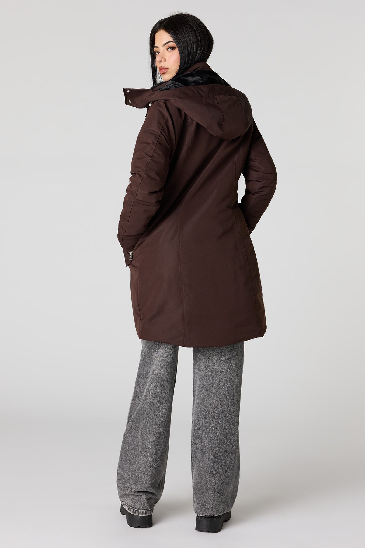 Alt View 3. Faux Fur Trim Parka - Brown