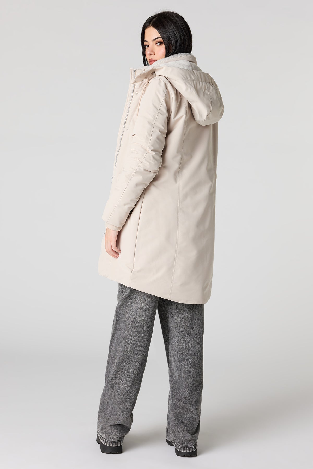 Alt View 3. Faux Fur Trim Parka - Tan