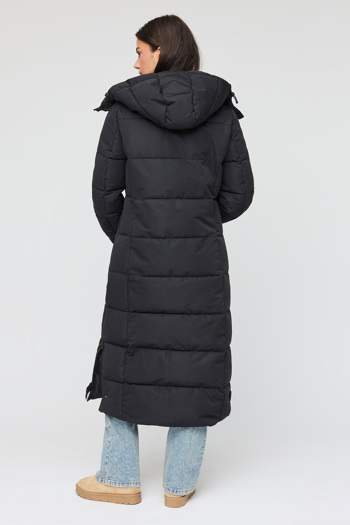 Alt View 3. City Maxi Puffer - Black