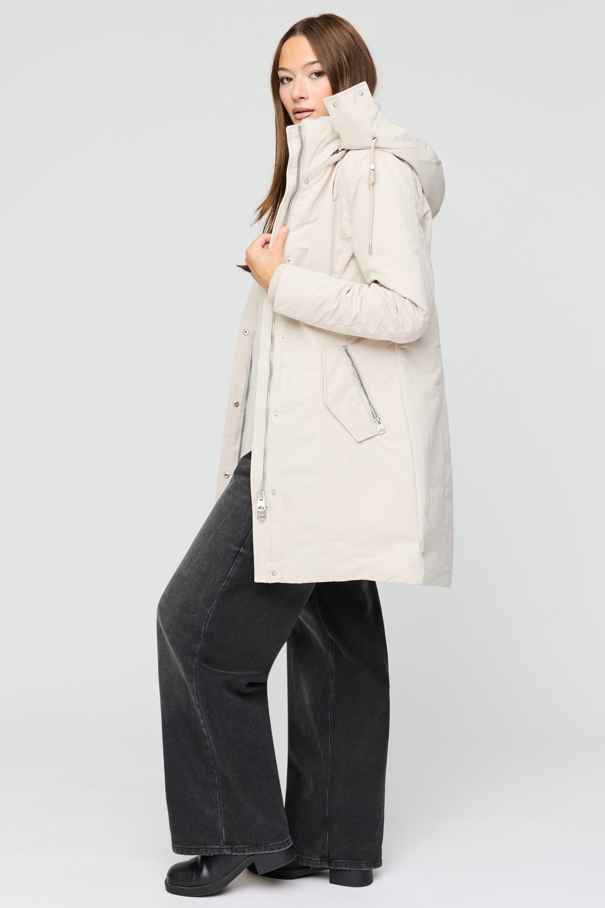 Vue alternative 2. Parka midi doublé de similifourrure