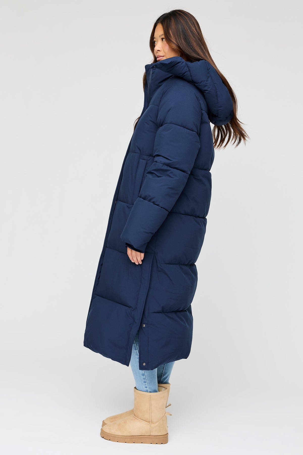 Alt View 2. All Day Maxi Puffer Jacket - Navy