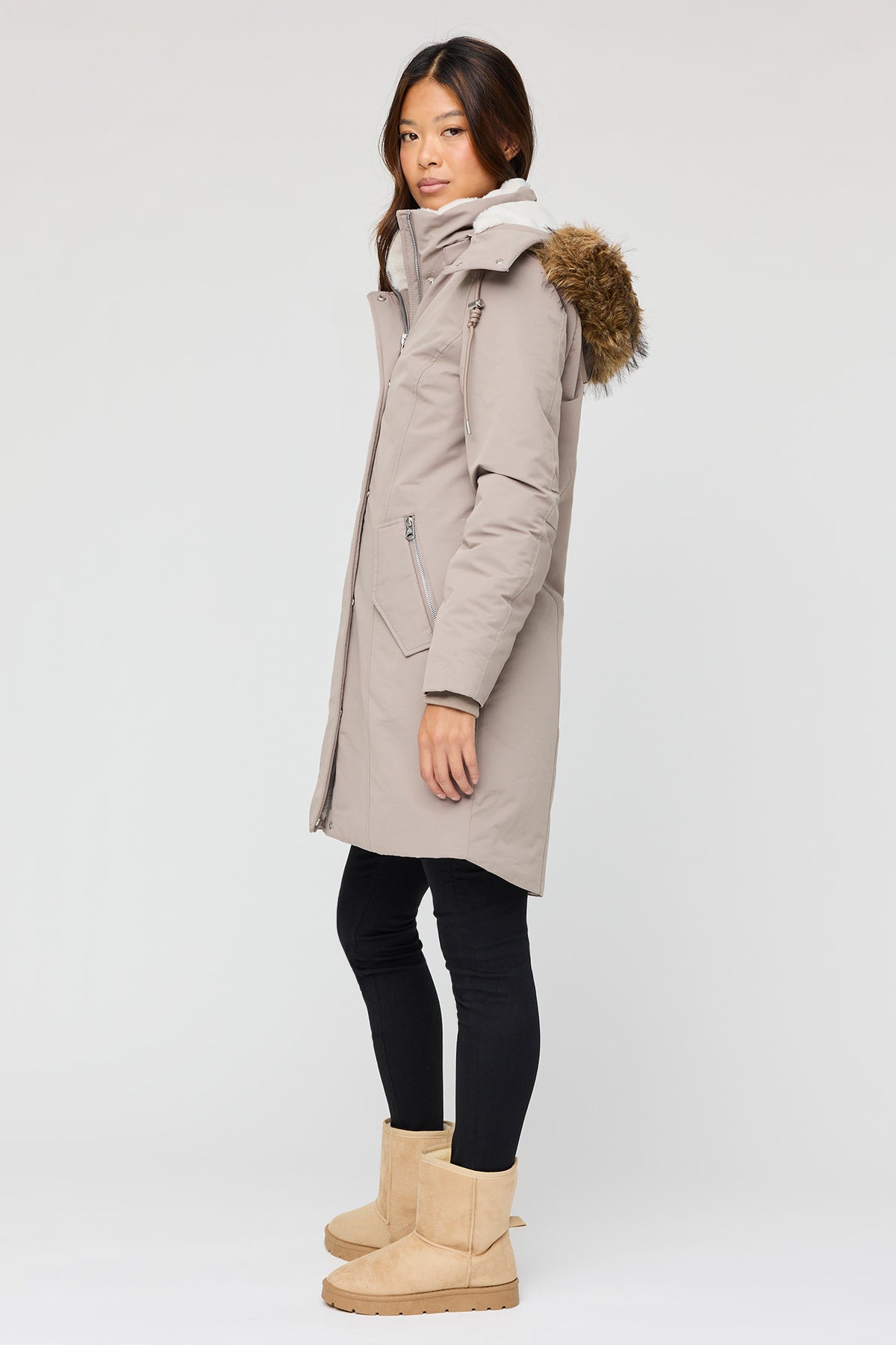 Vue alternative 2. Parka midi doublée de similifourrure