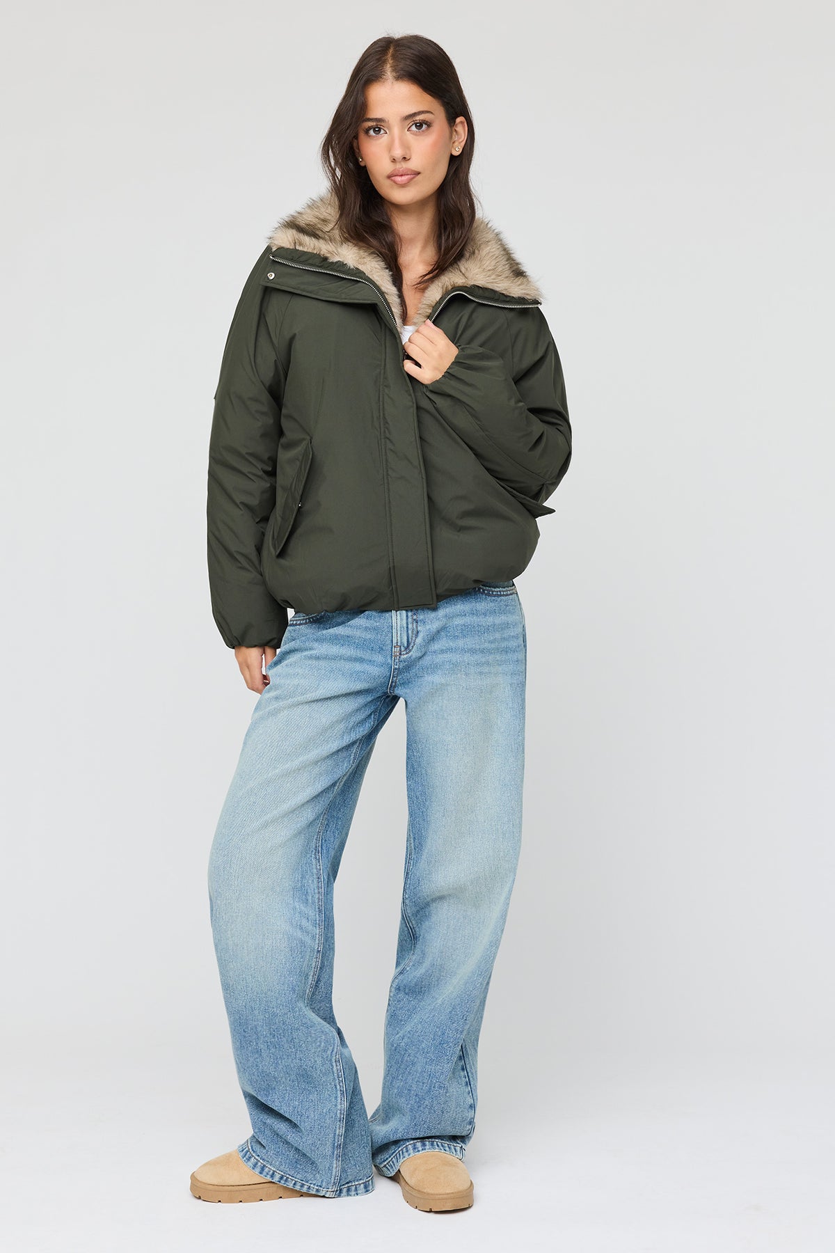 Vue alternative 3. Blouson aviateur avec liséré de similifourrure