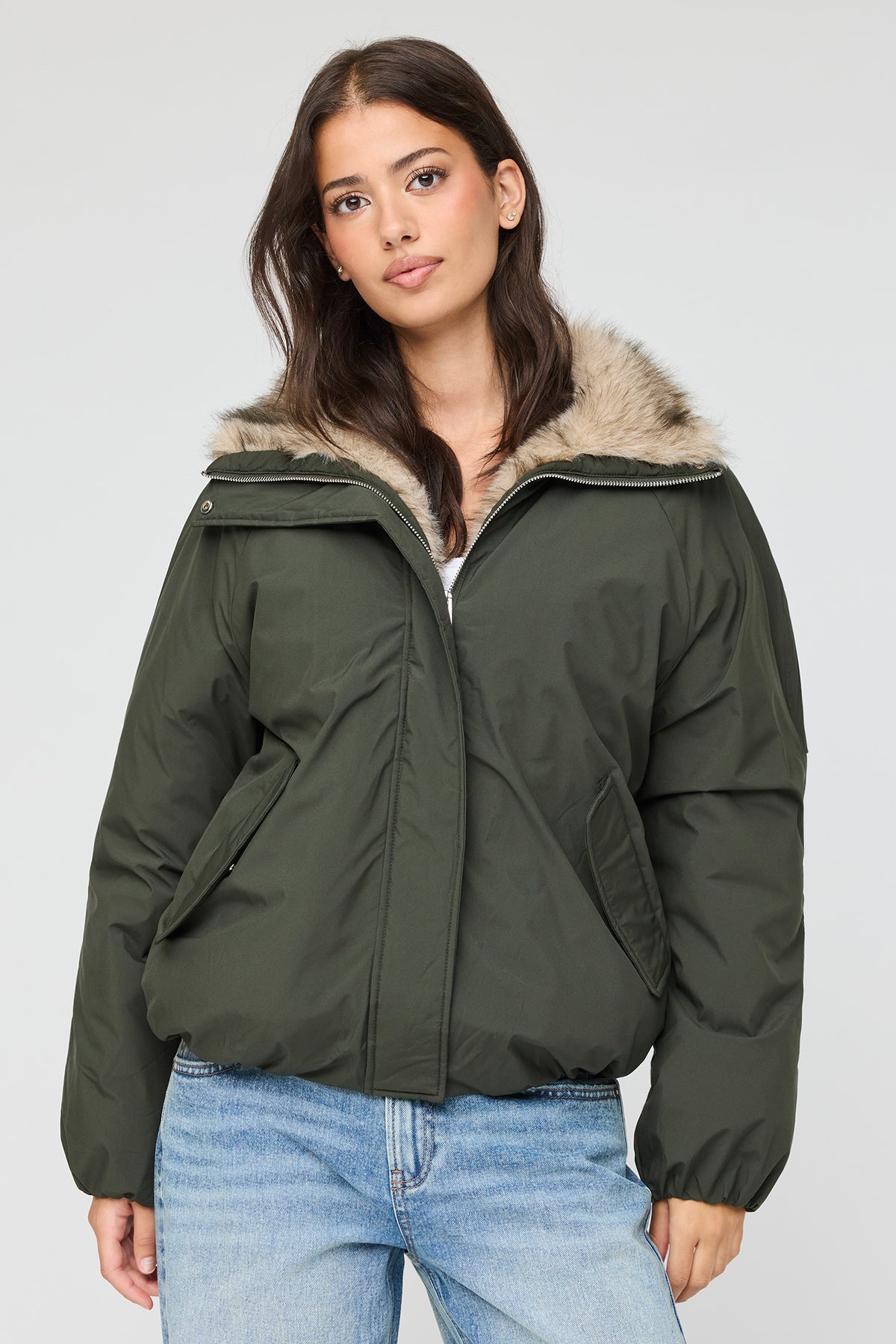 Blouson aviateur avec liséré de similifourrure