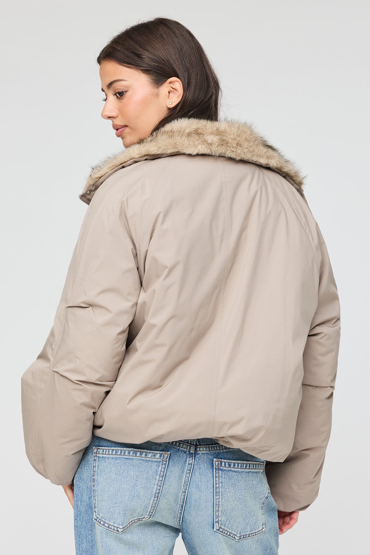 Vue alternative 2. Blouson aviateur avec liséré de similifourrure