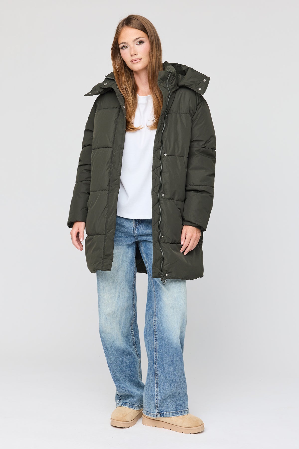 Alt View 3. All Day Midi Puffer Jacket - Dark Green