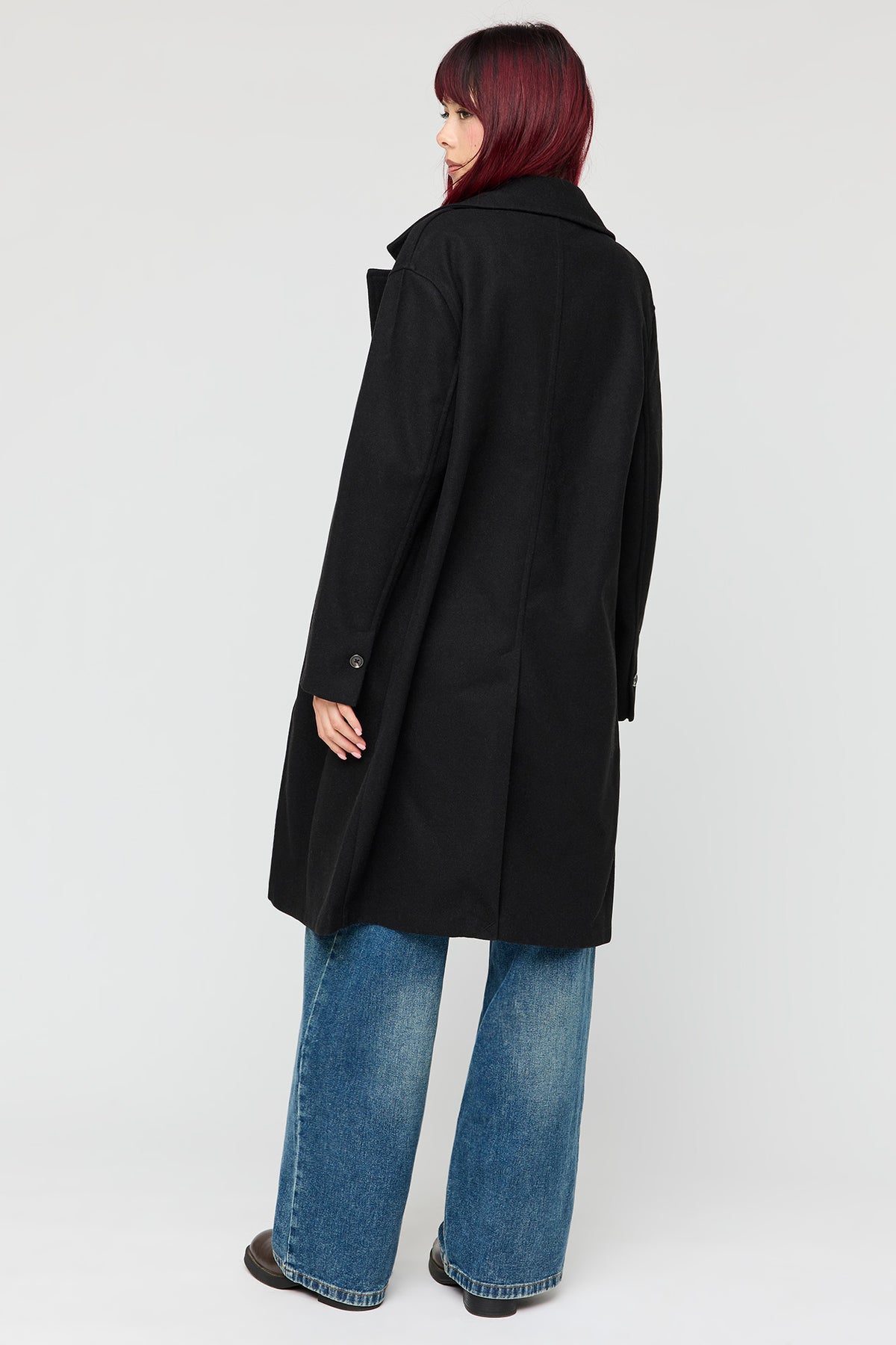 Alt View 3. Buttoned Midi Coat - Black