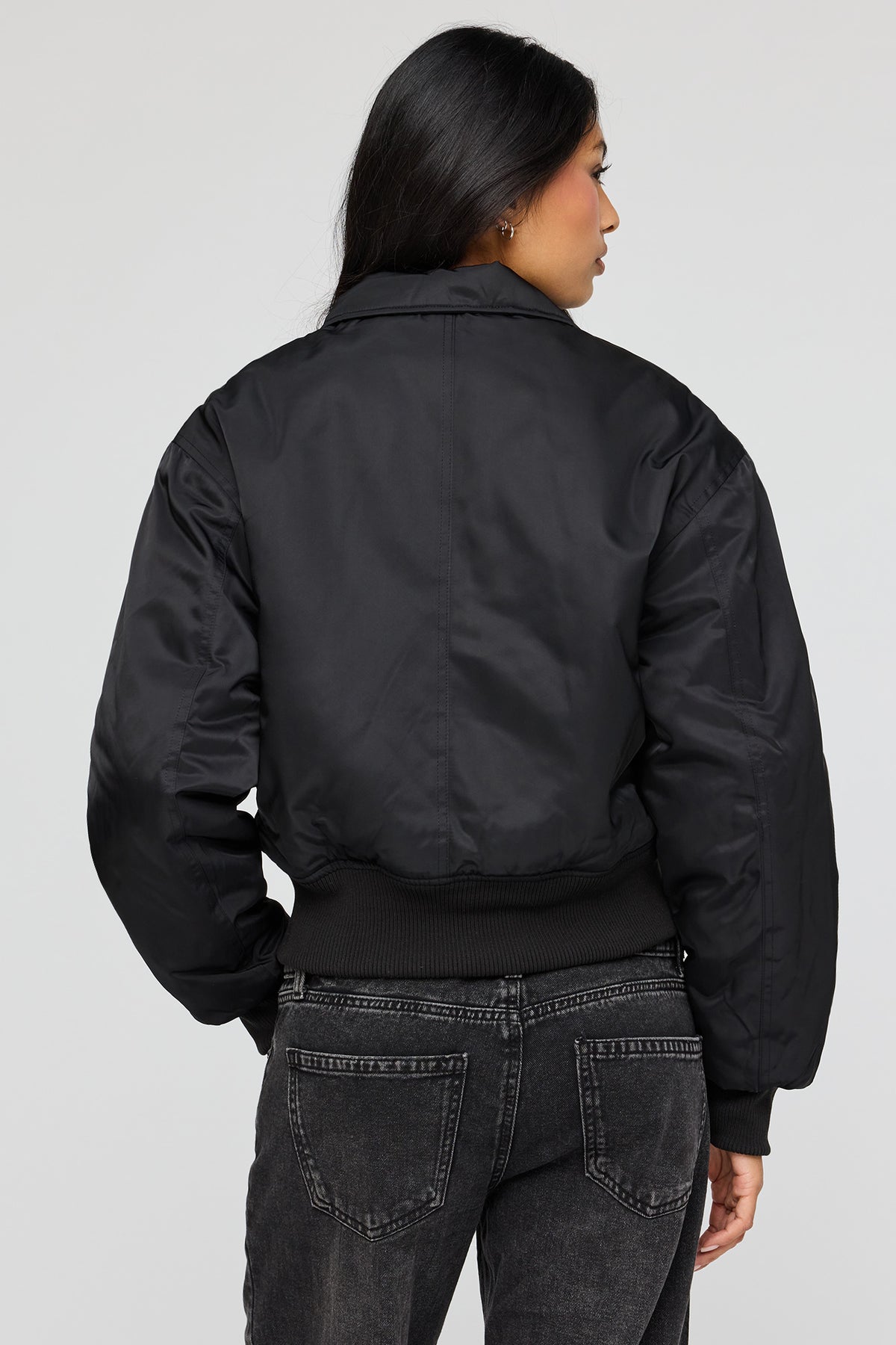 Alt View 2. Oversized Bomber Jacket - Black
