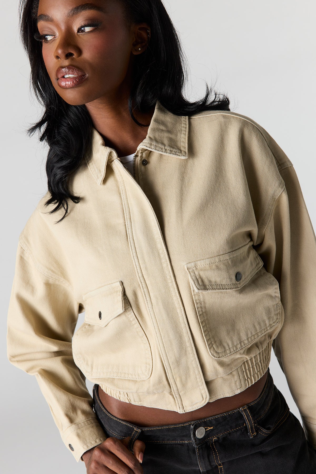 Vue alternative 4. Blouson avec col