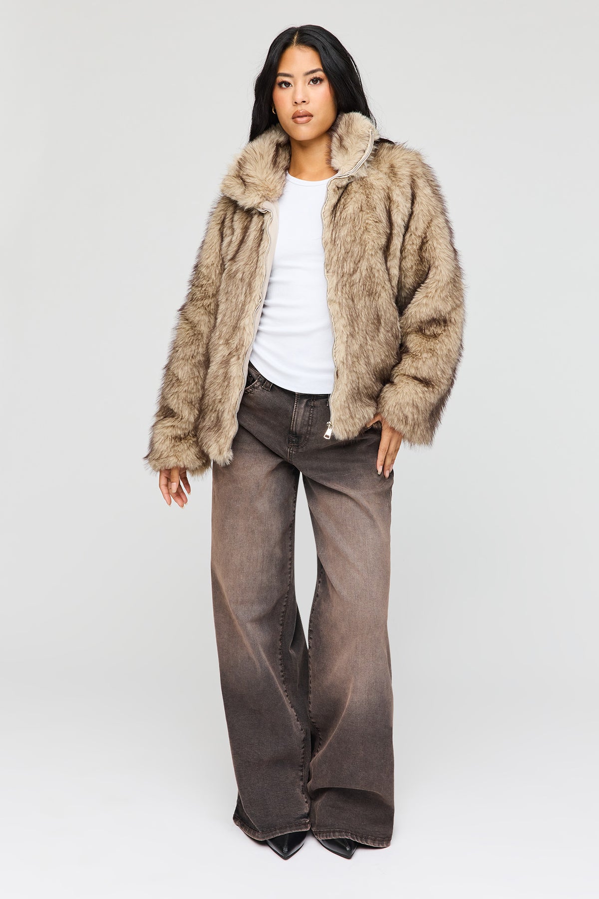 Vue alternative 3. Blouson en similifourrure à glissière