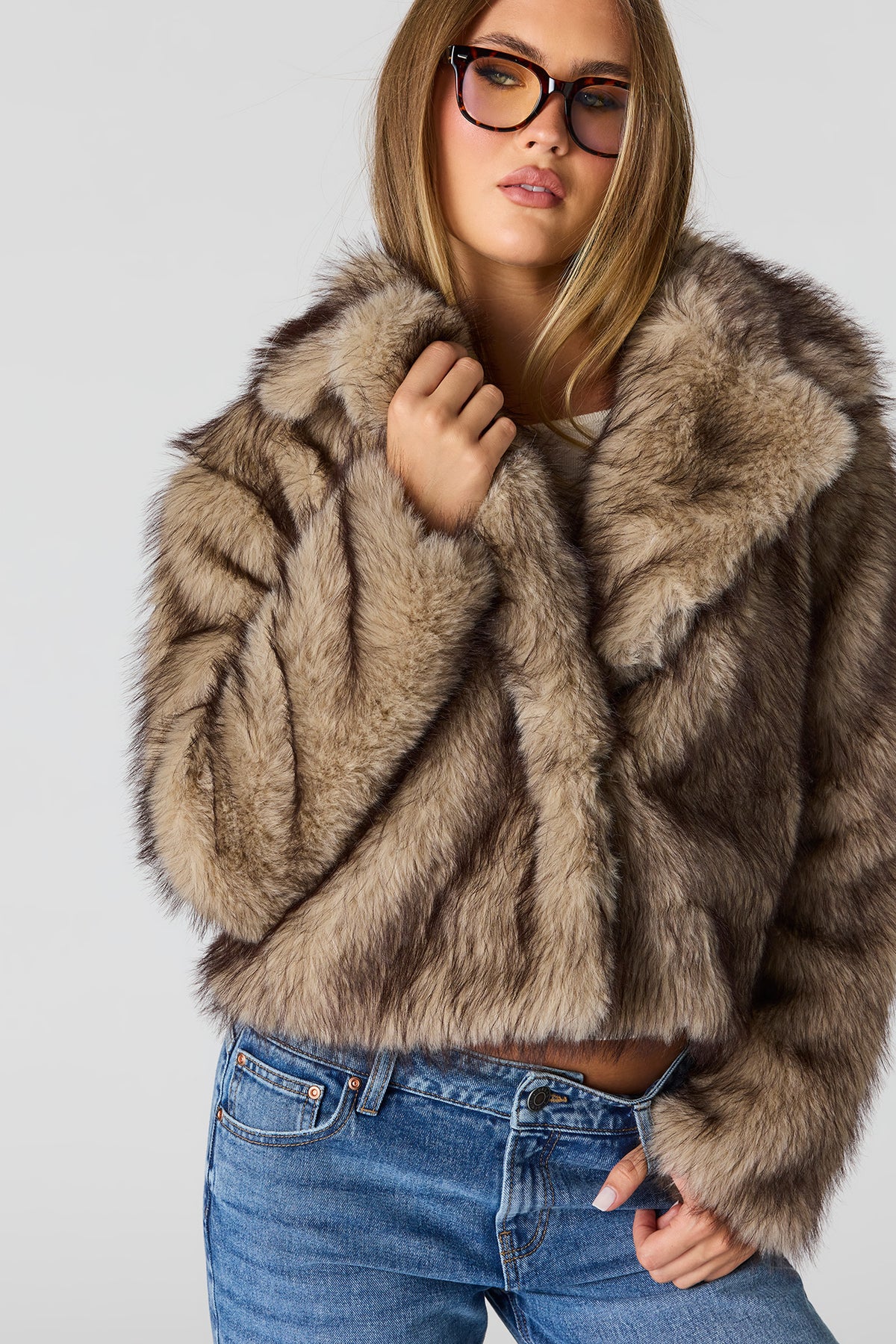 Alt View 4. Faux Fur Collared Jacket - Tan