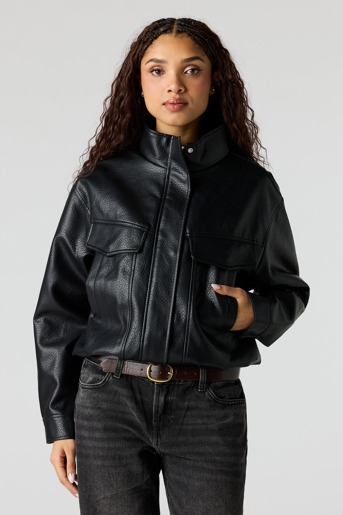 Vue alternative 4. Blouson aviateur surdimensionné en similicuir