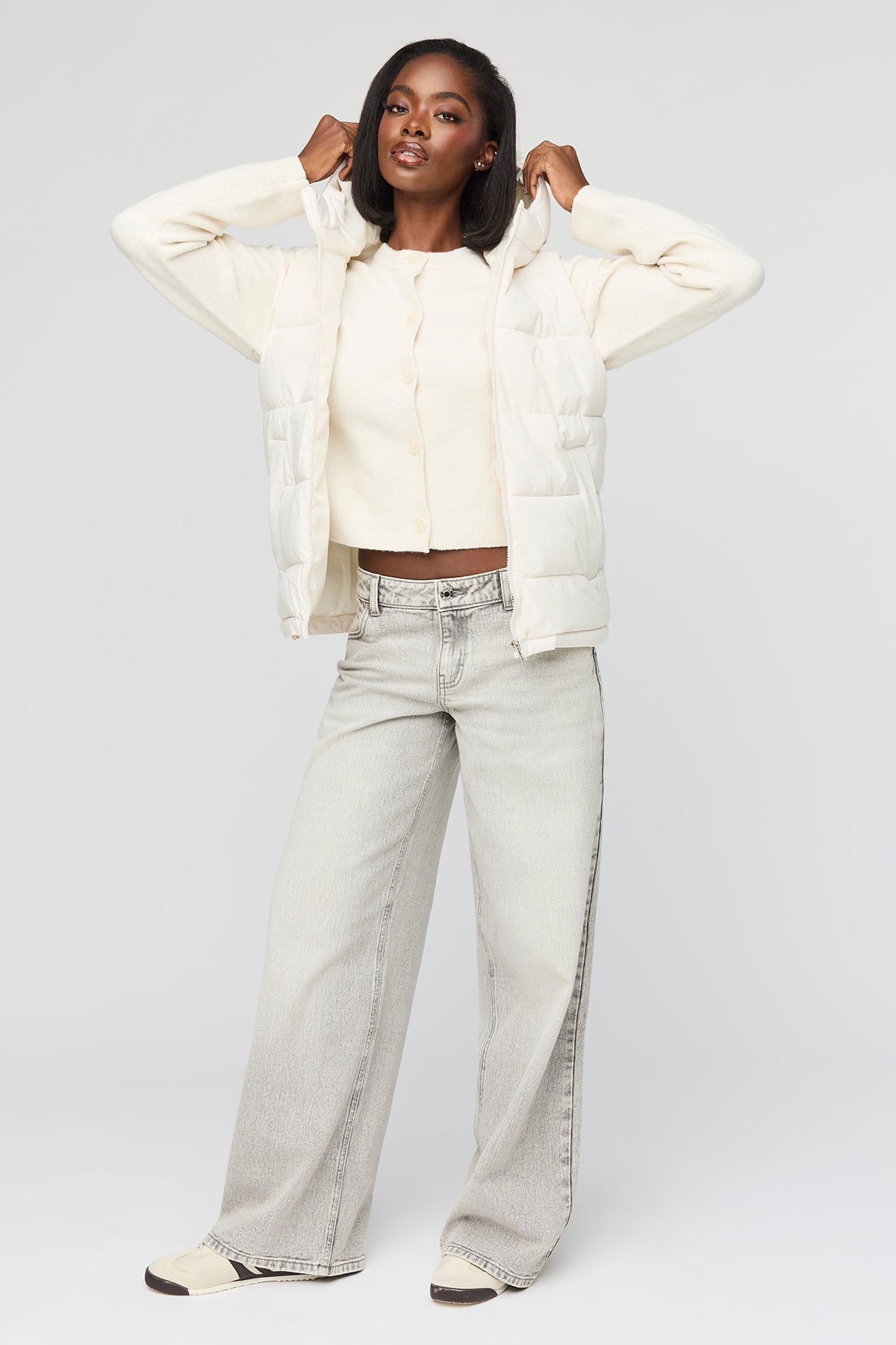 Alt View 3. Hooded Puffer Vest - Off White