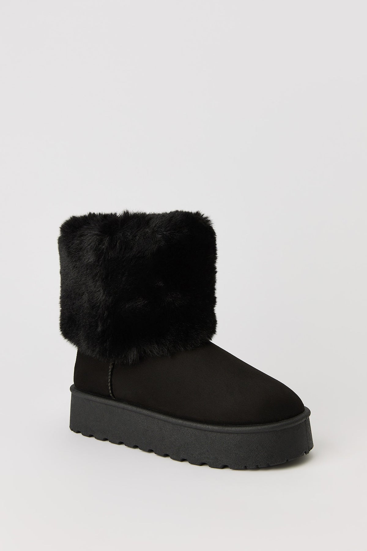 Vue alternative 2. Bottines aux chevilles à semelle plateforme doublées de similifourrure