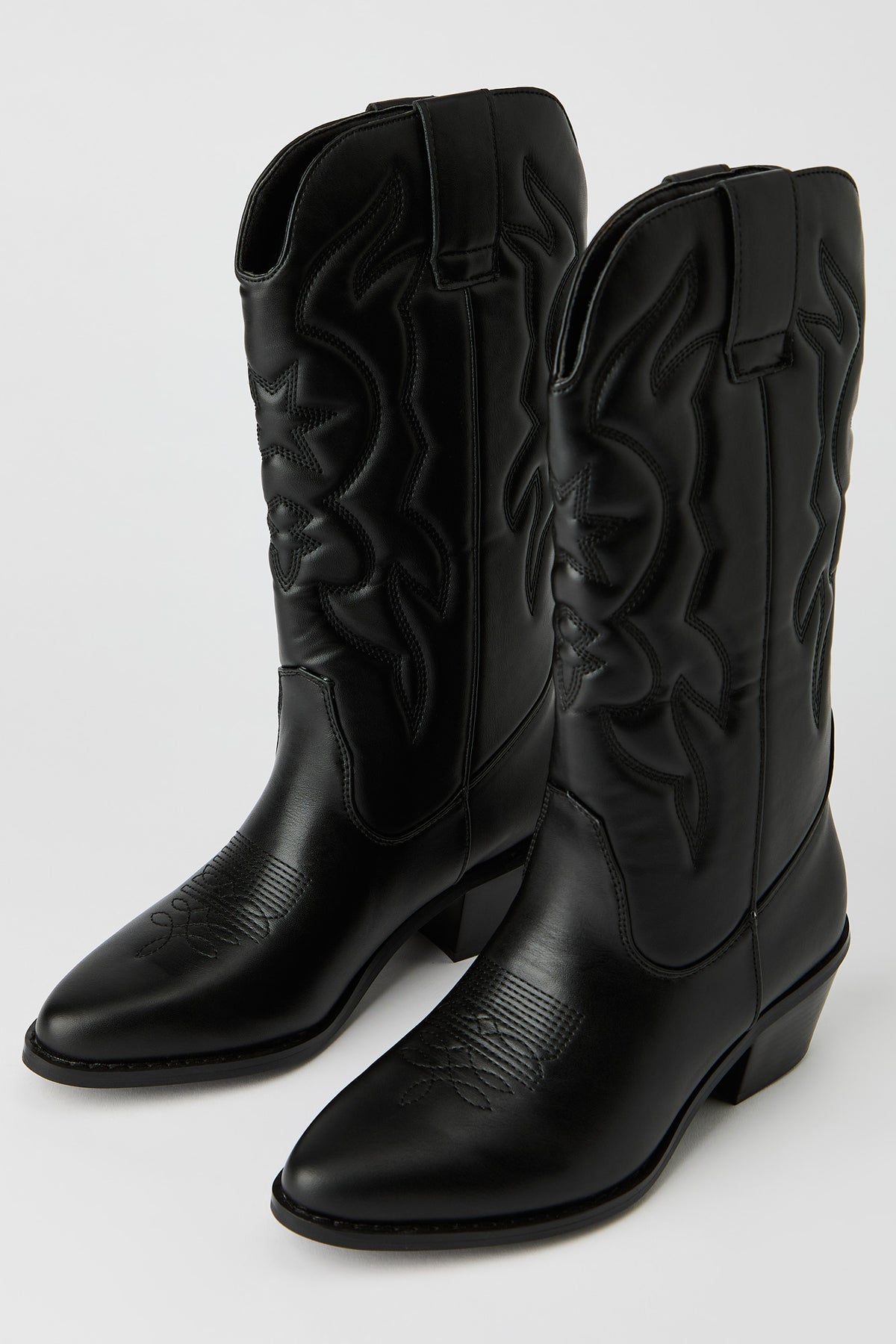 Vue alternative 2. Bottes de cowboy mi-mollet