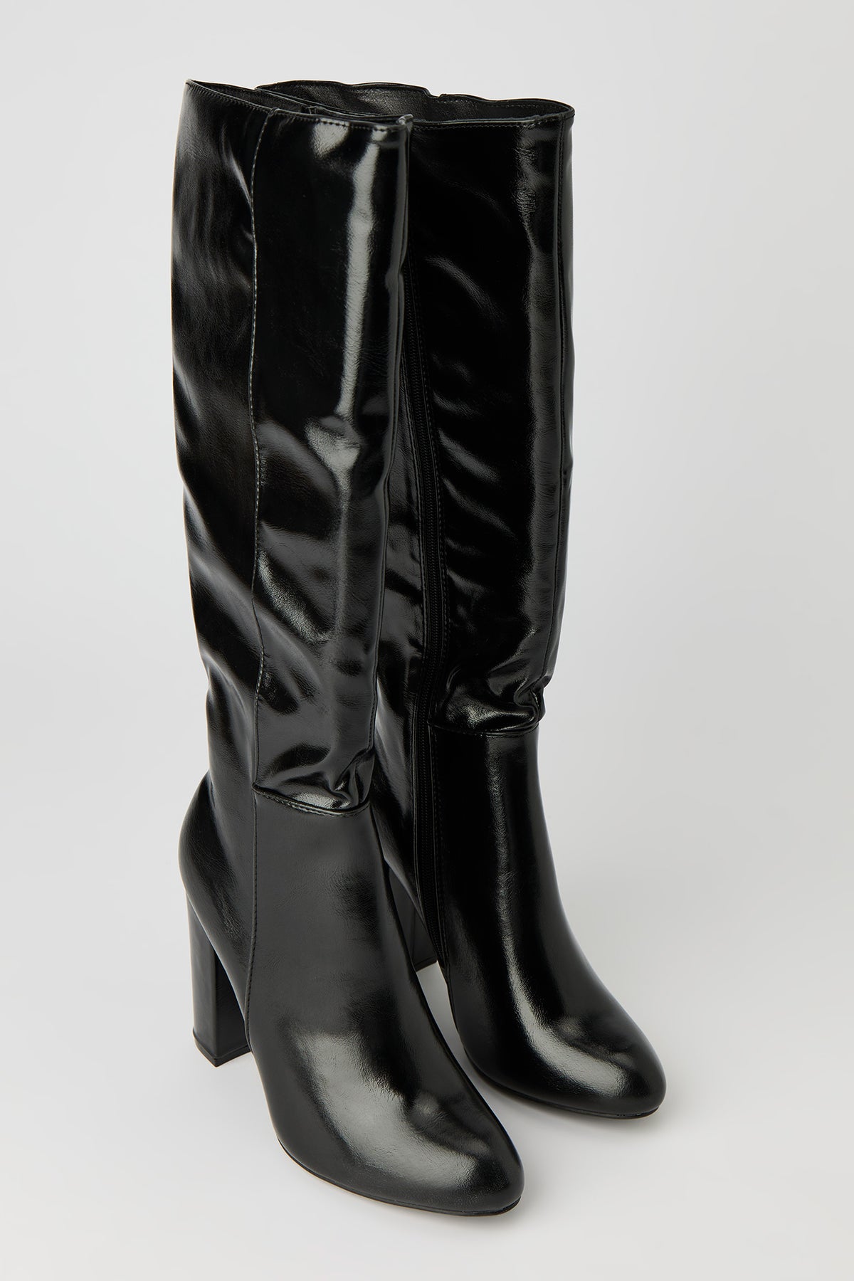 Vue alternative 2. Bottes au genou à talons hauts en similicuir